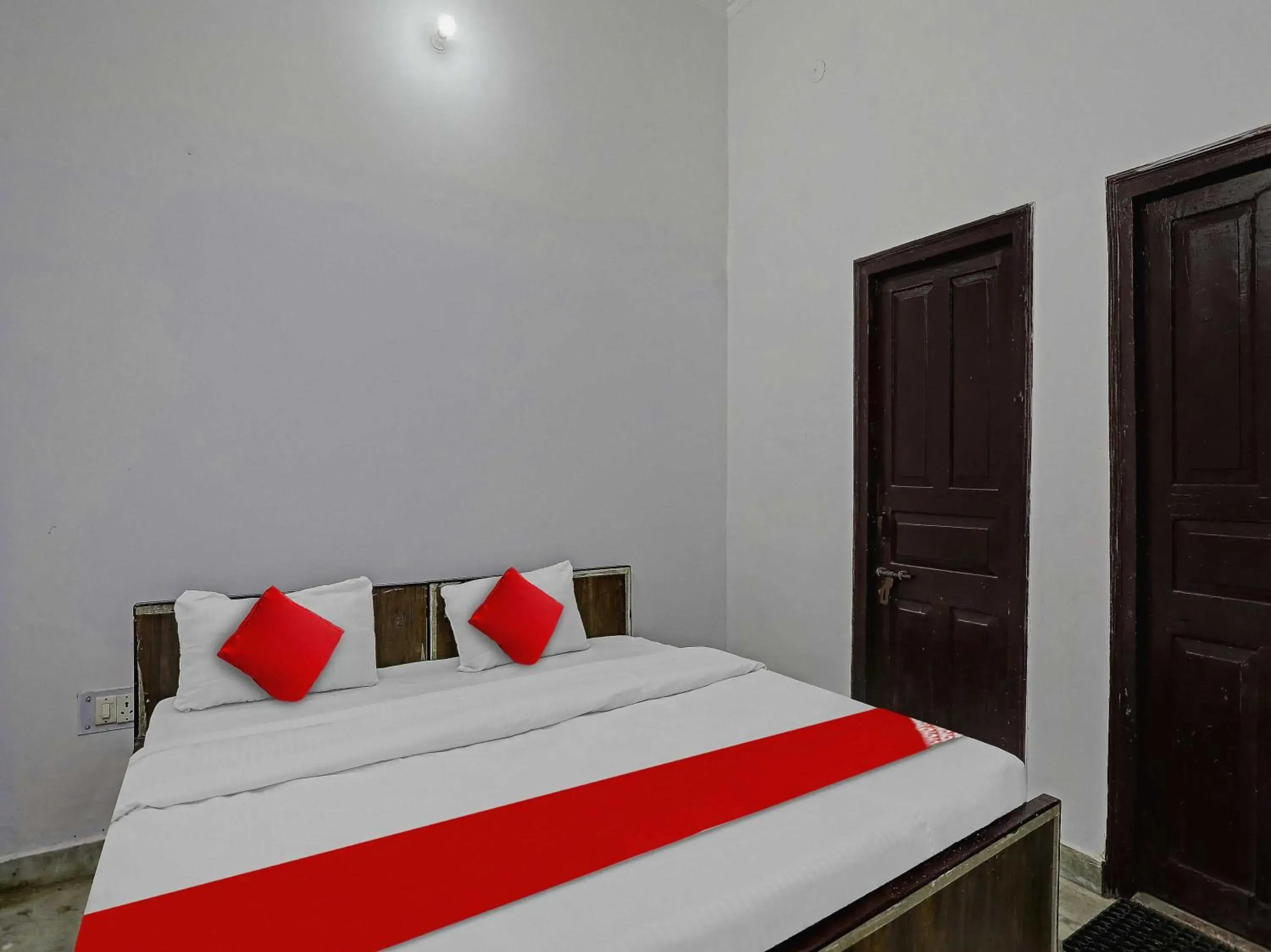 Standard Double Room - single occupancy in Hotel O by OYO easy stay inn Standard Double Room - single occupancy in Hotel O by OYO easy stay inn