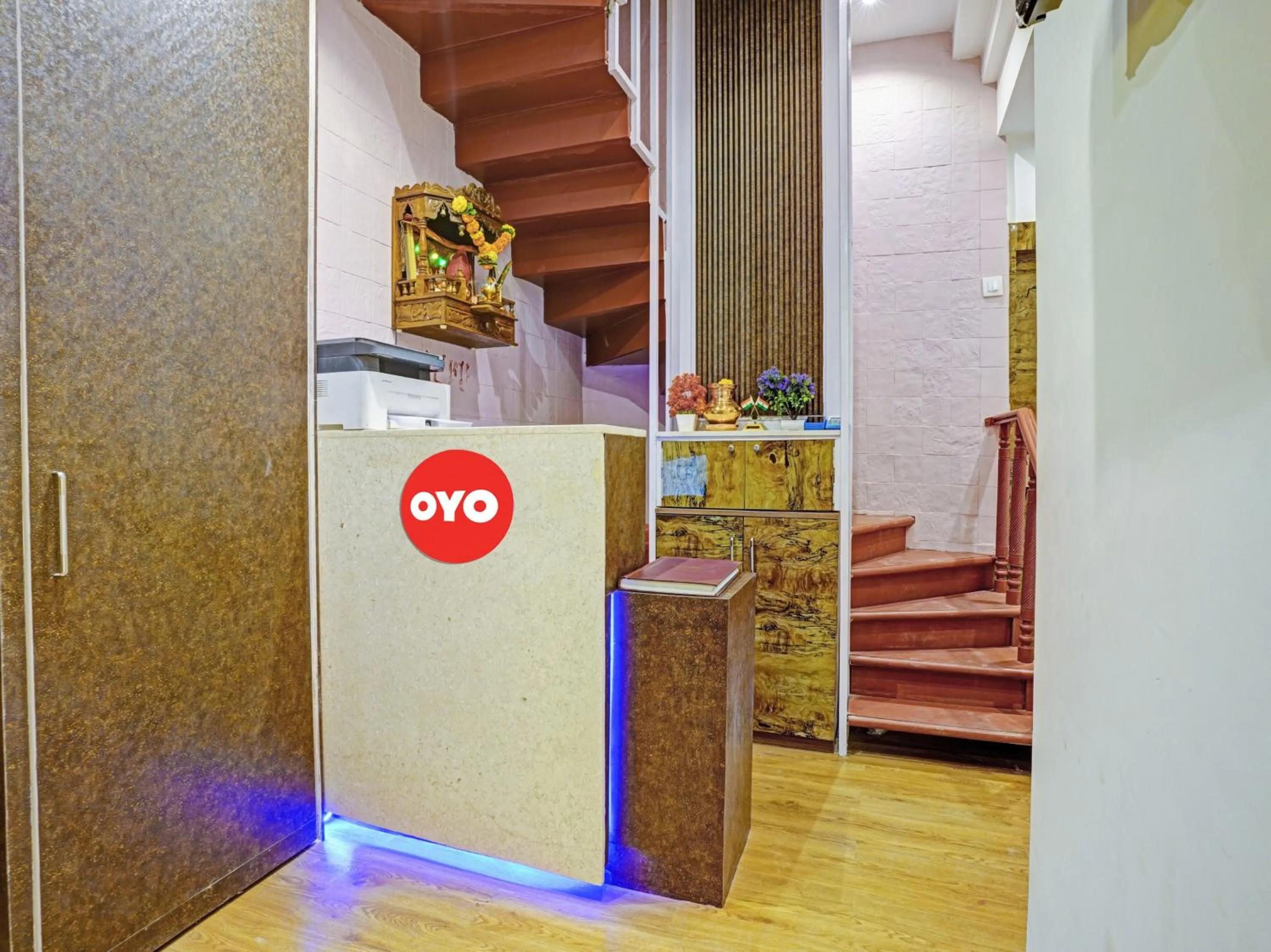 Lobby or reception in Super Hotel O Sunrise Suites