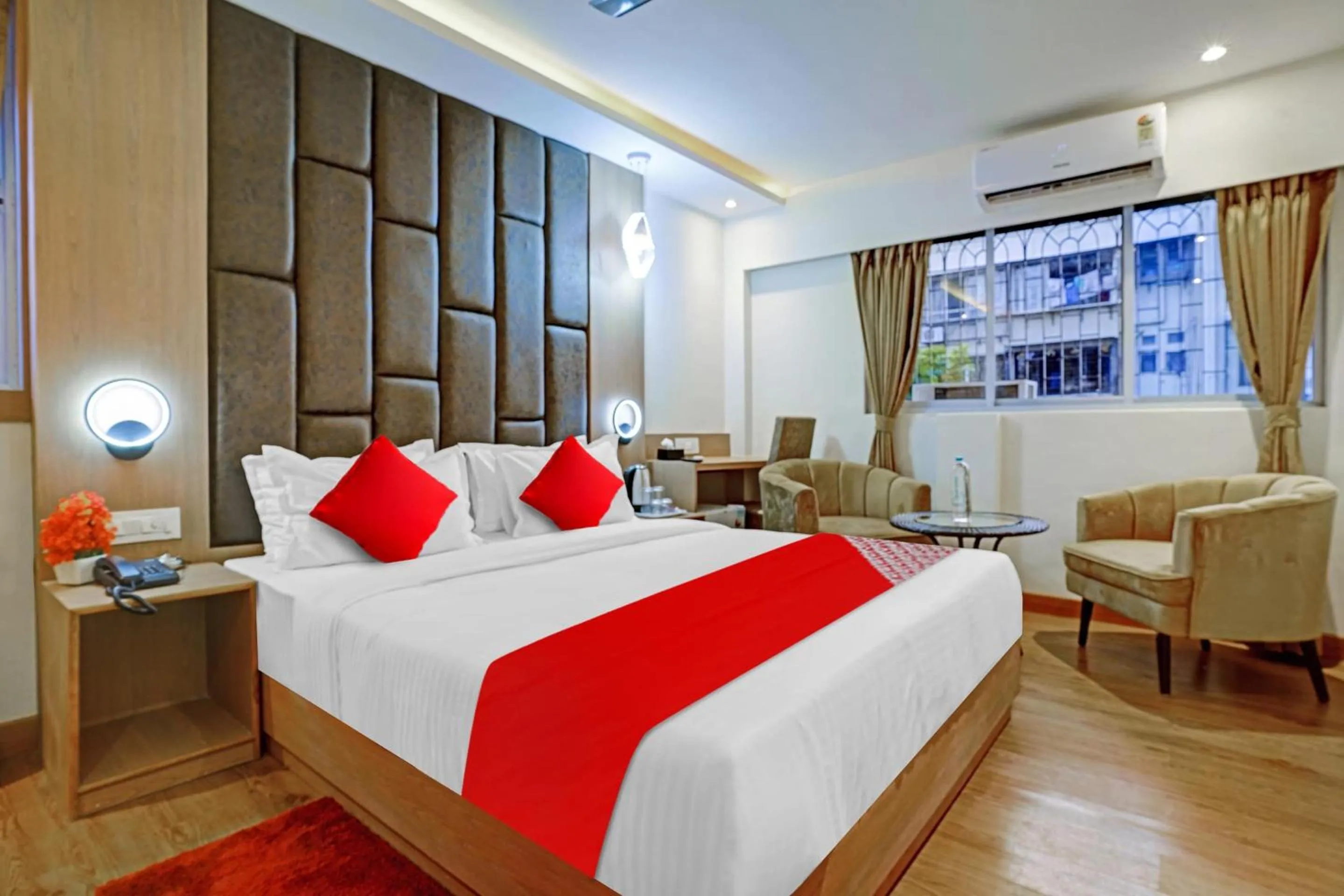 Bedroom, Bed in Super Hotel O Sunrise Suites