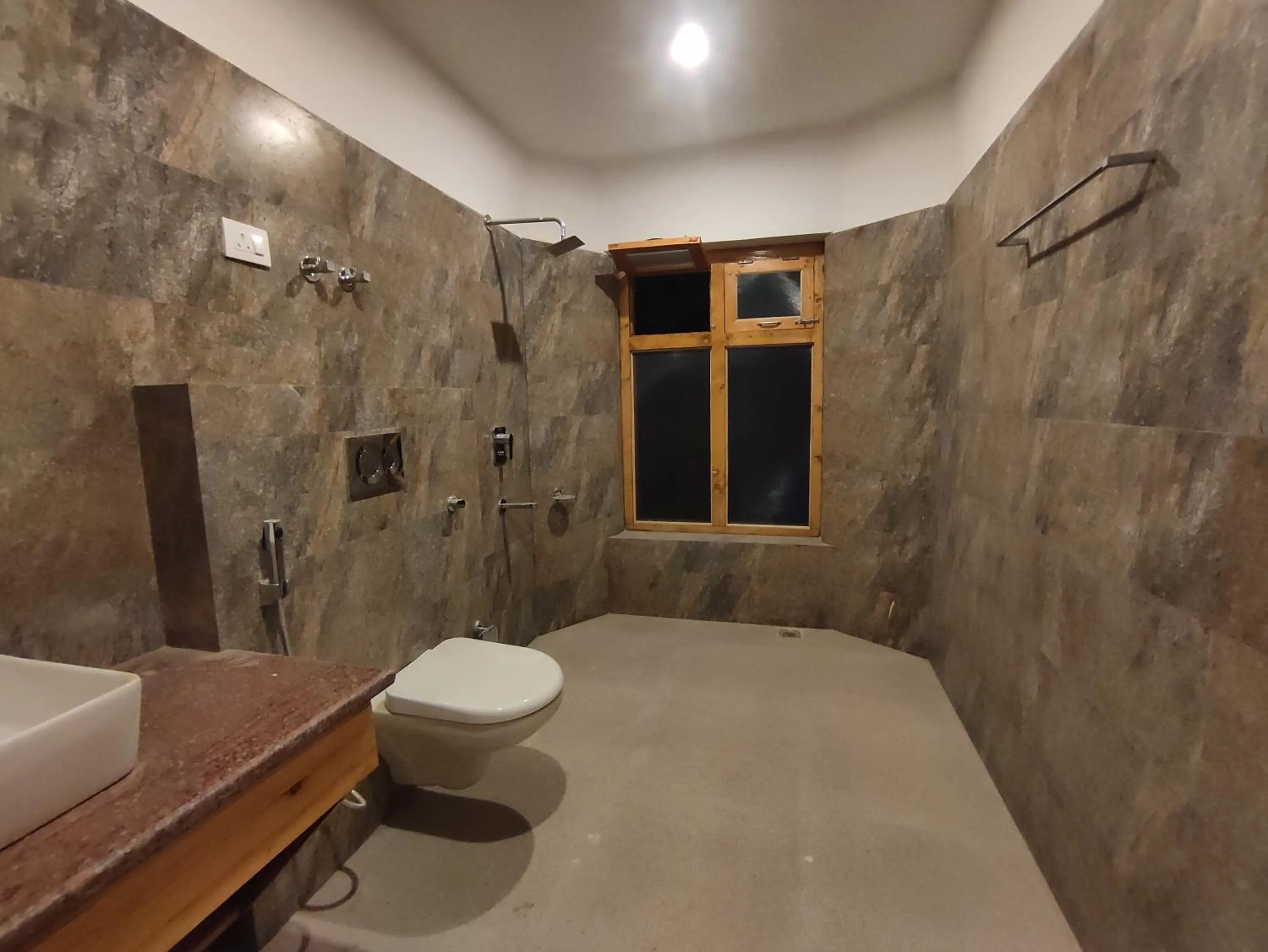 Shower in LADAKH ODYSSEY Hotel