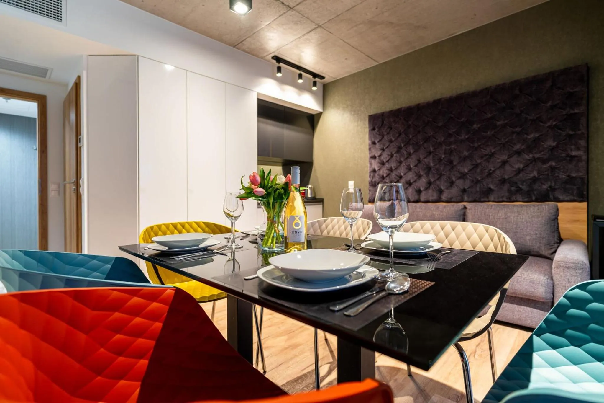 Dining area in Onyx Luxury Budapest