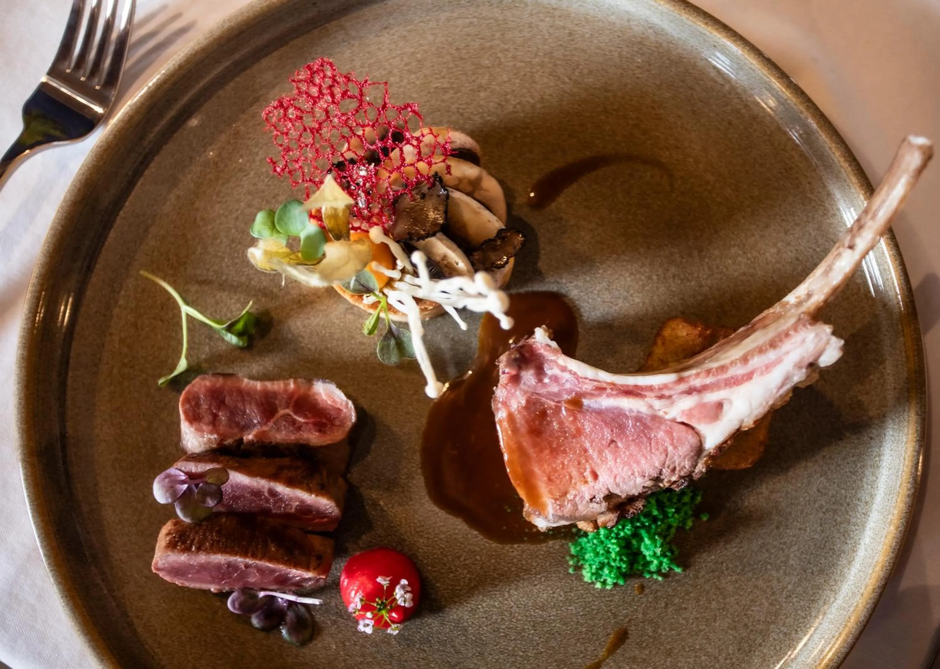 Food and drinks in Sea Diamond Boutique Hotel & Spa by Sea Resorts