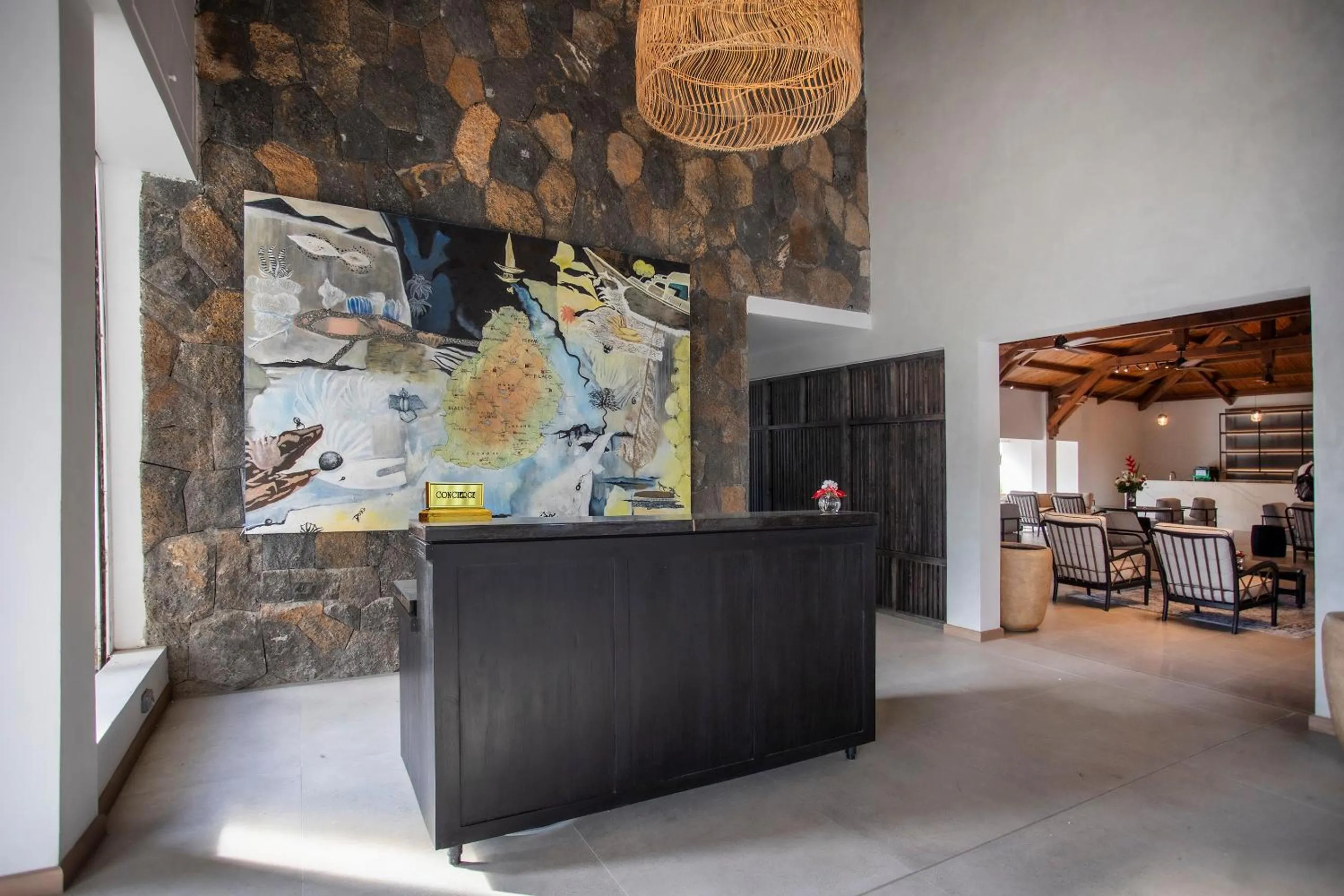 concierge in Sea Diamond Boutique Hotel & Spa by Sea Resorts