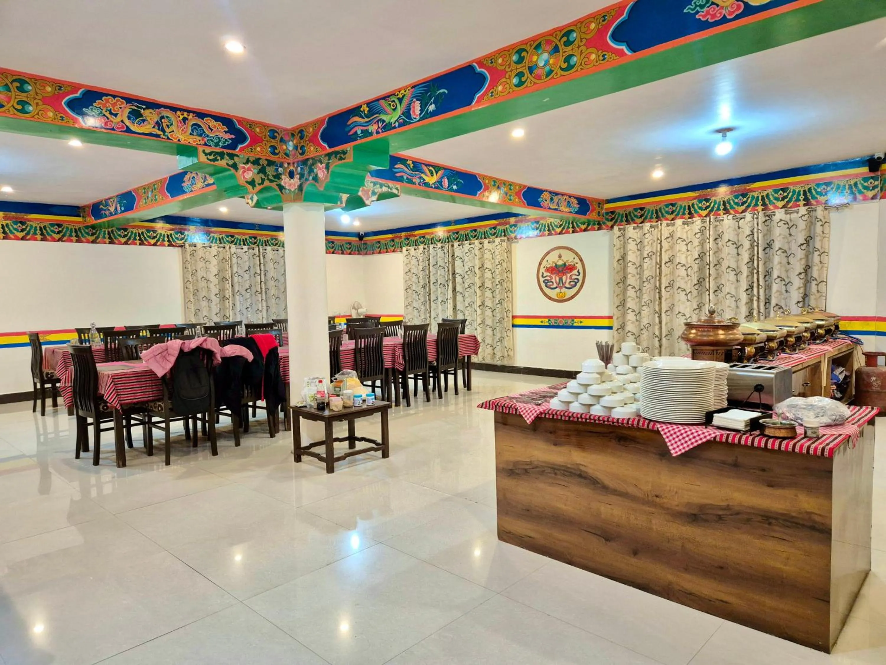 Dining area in Hotel Palam Hills