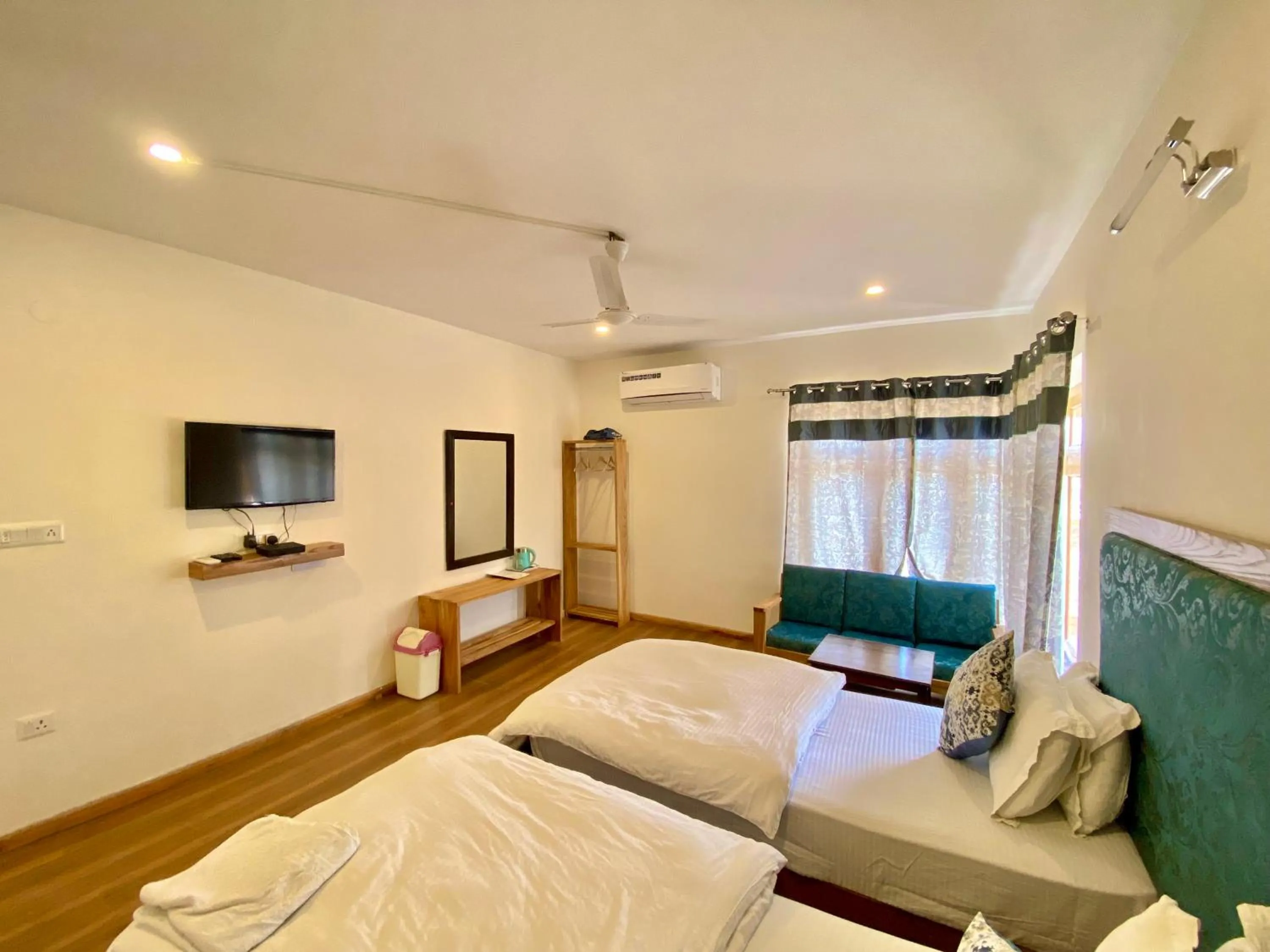 Bed in Hotel Palam Hills