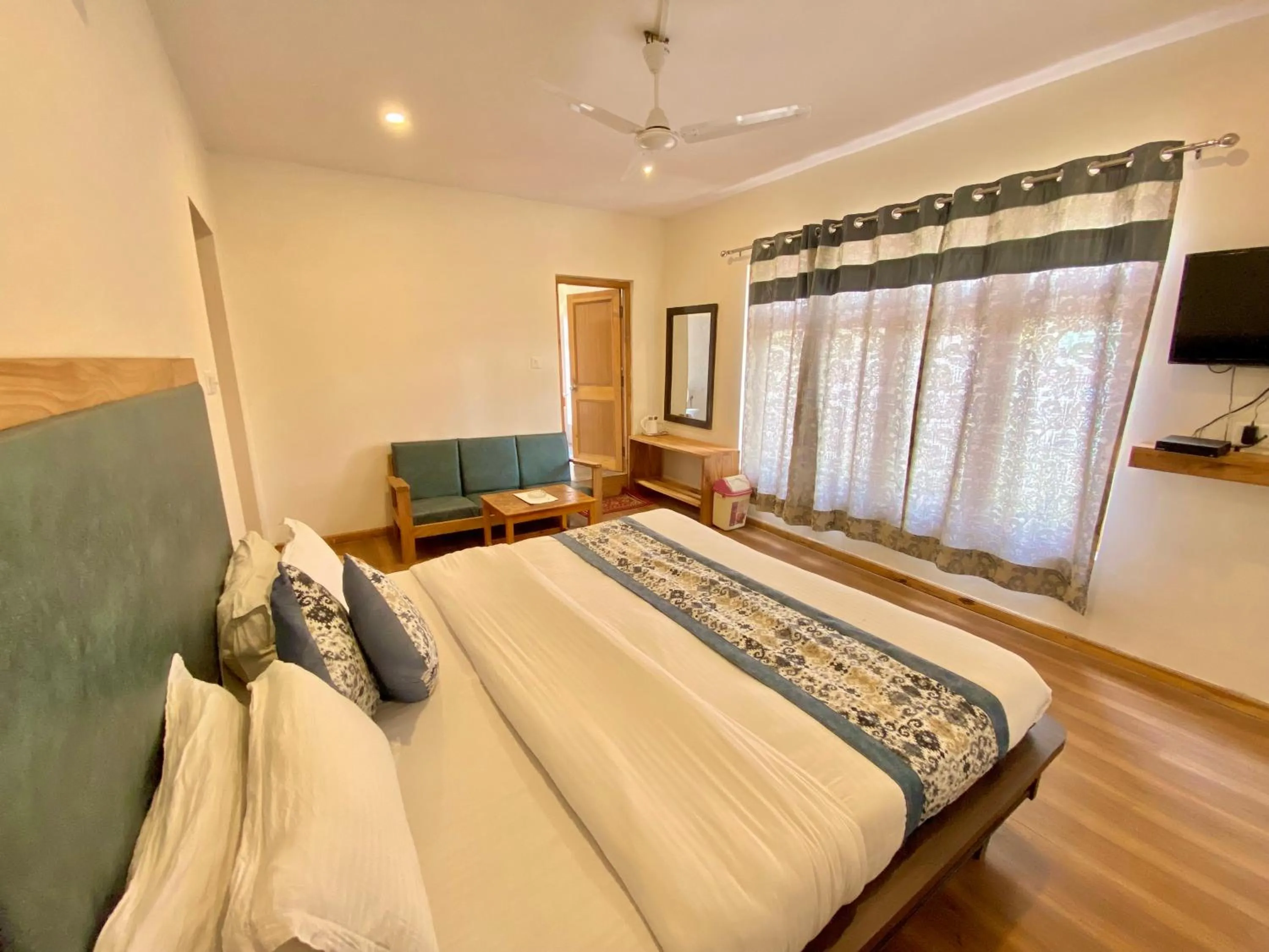 Bed in Hotel Palam Hills