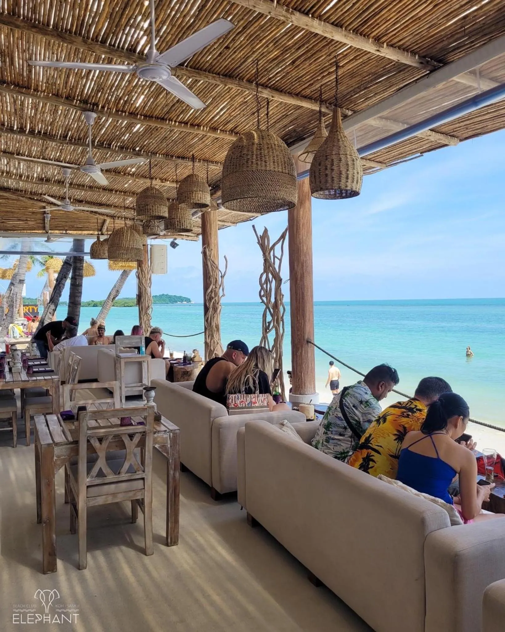 Restaurant/places to eat in Elephant Beach Club & Resort Samui