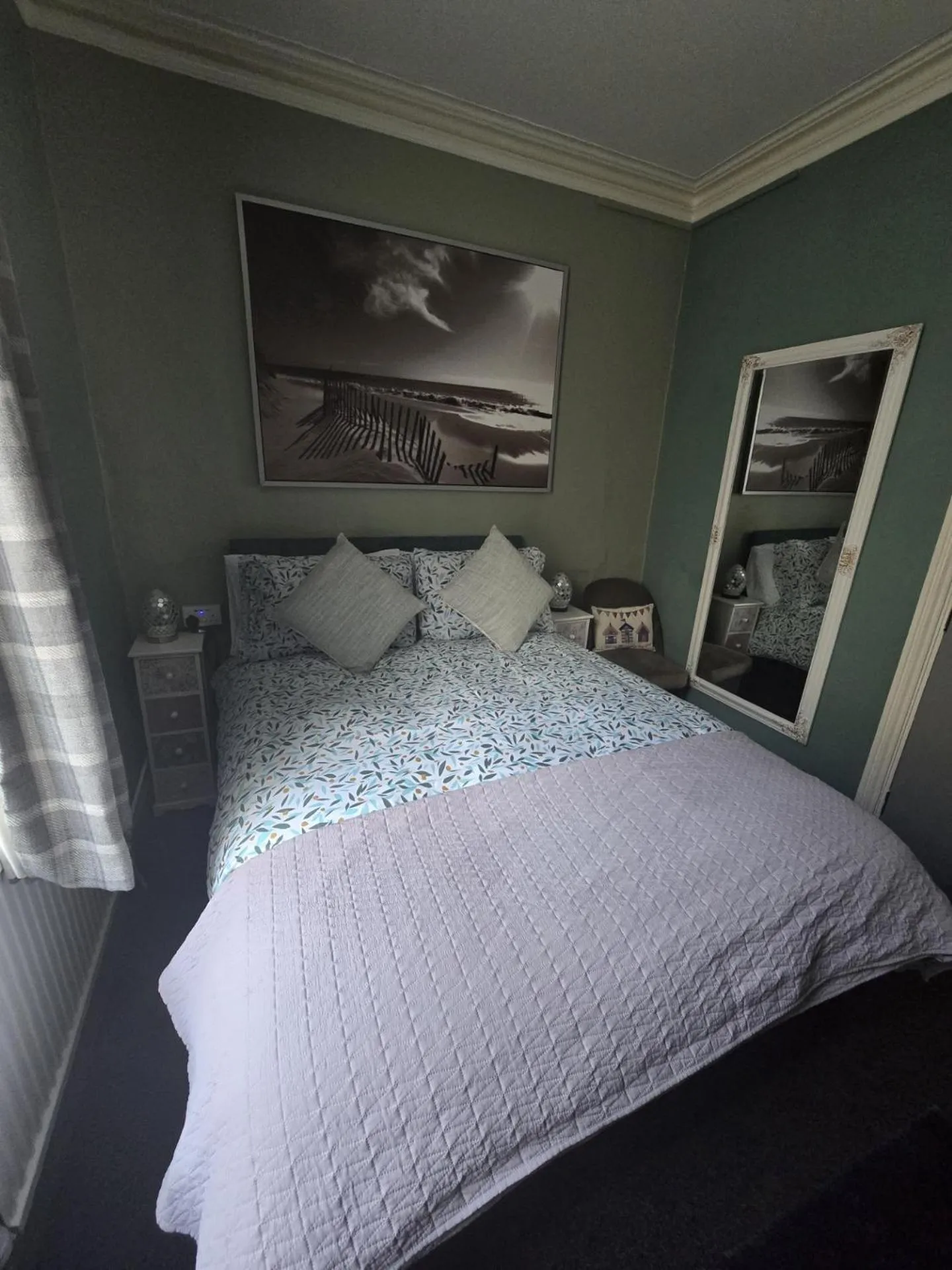 Photo of the whole room, Bed in Maydene Hotel