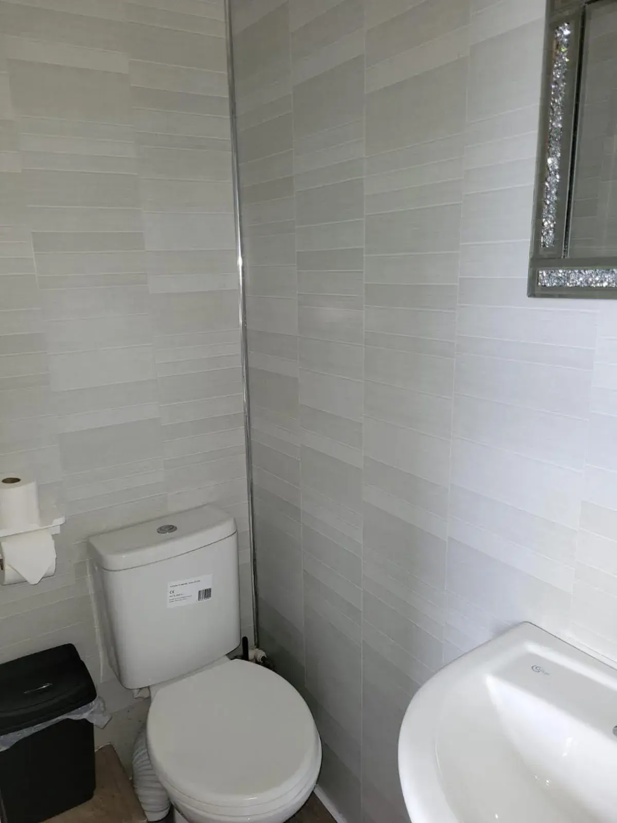 Small Double Room in Maydene Hotel Small Double Room in Maydene Hotel