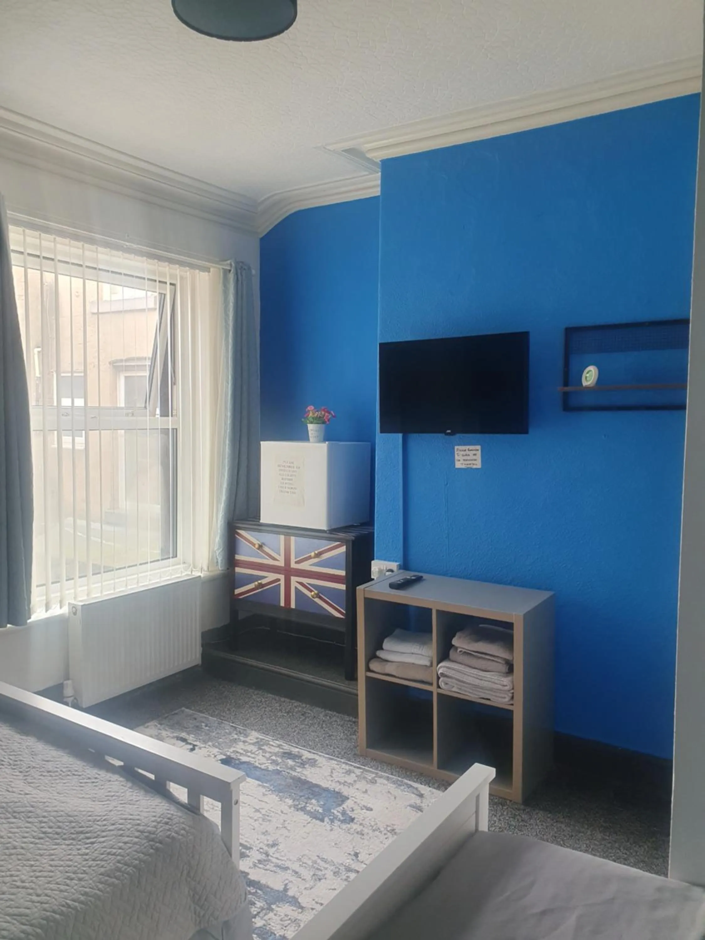 Bedroom, Bed in Maydene Hotel