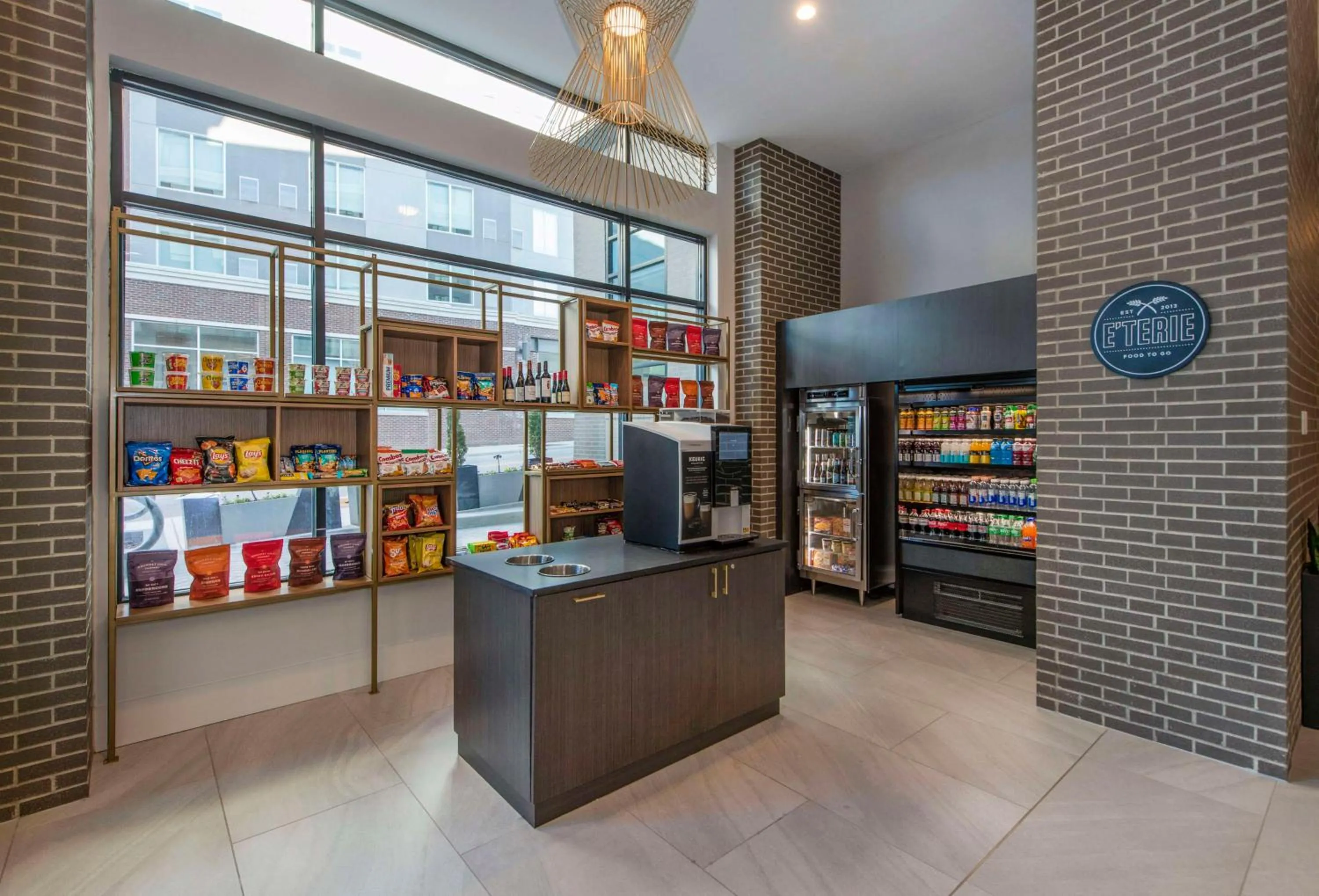 Restaurant/places to eat in Embassy Suites By Hilton Asheville Downtown