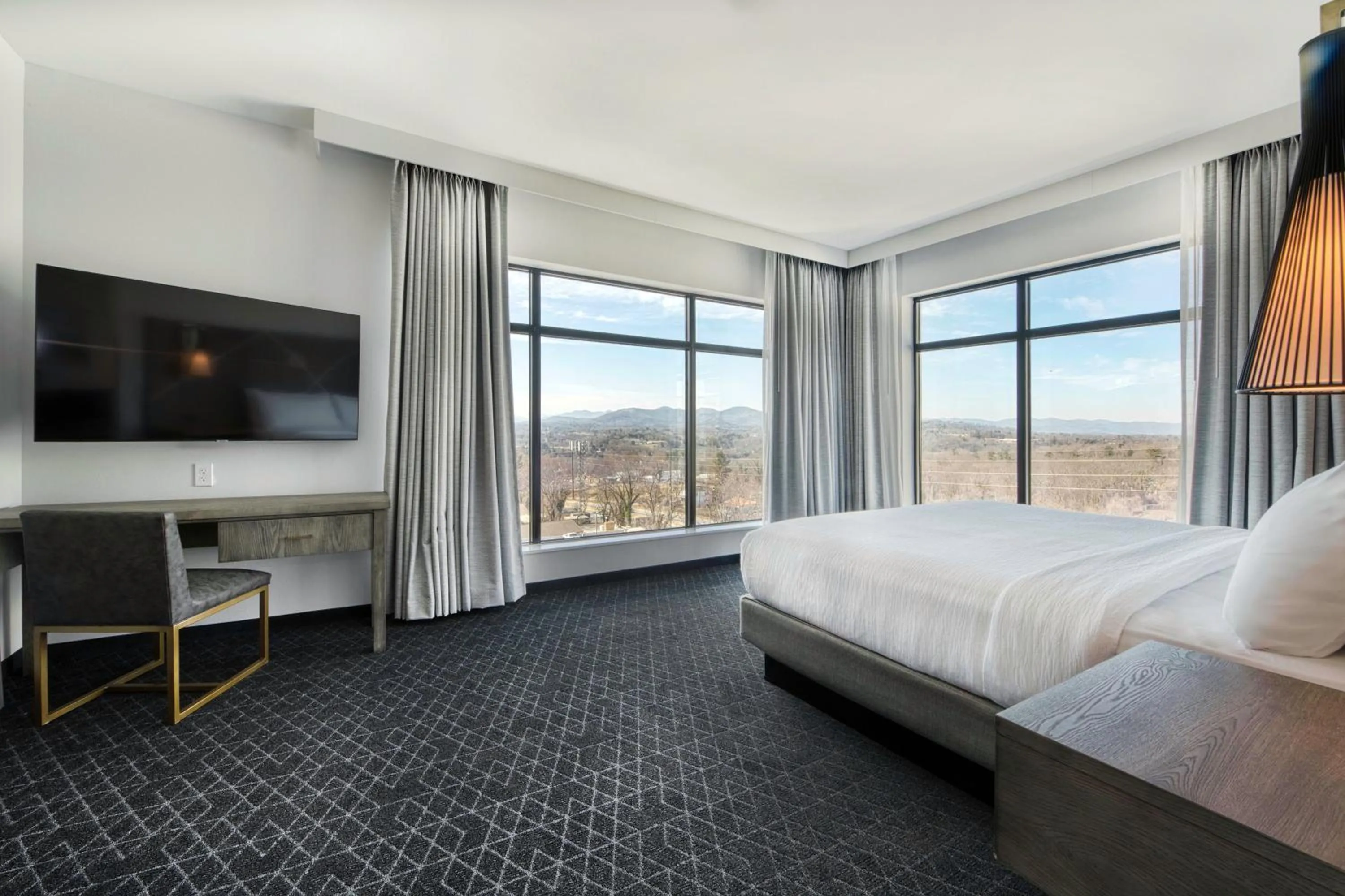 Bed in Embassy Suites By Hilton Asheville Downtown