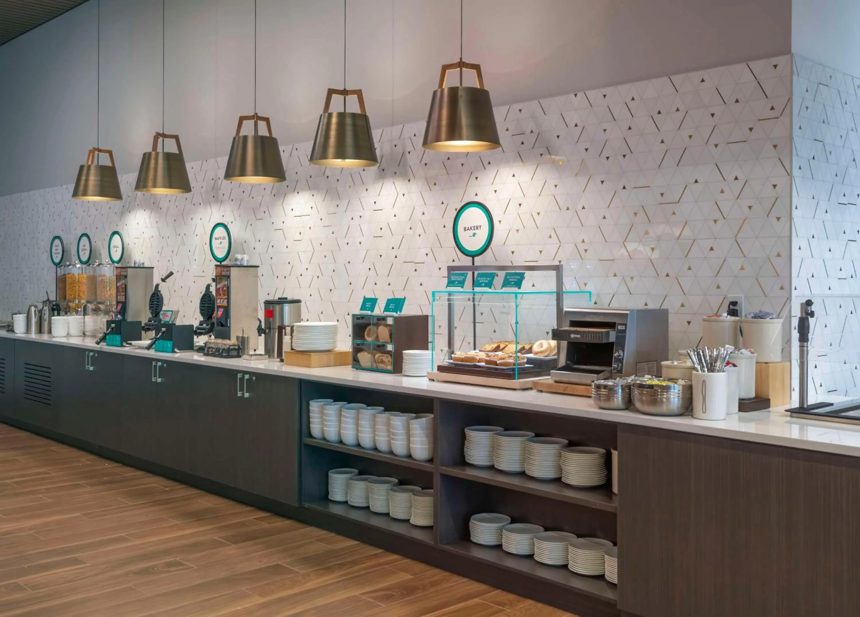 Restaurant/places to eat in Embassy Suites By Hilton Asheville Downtown