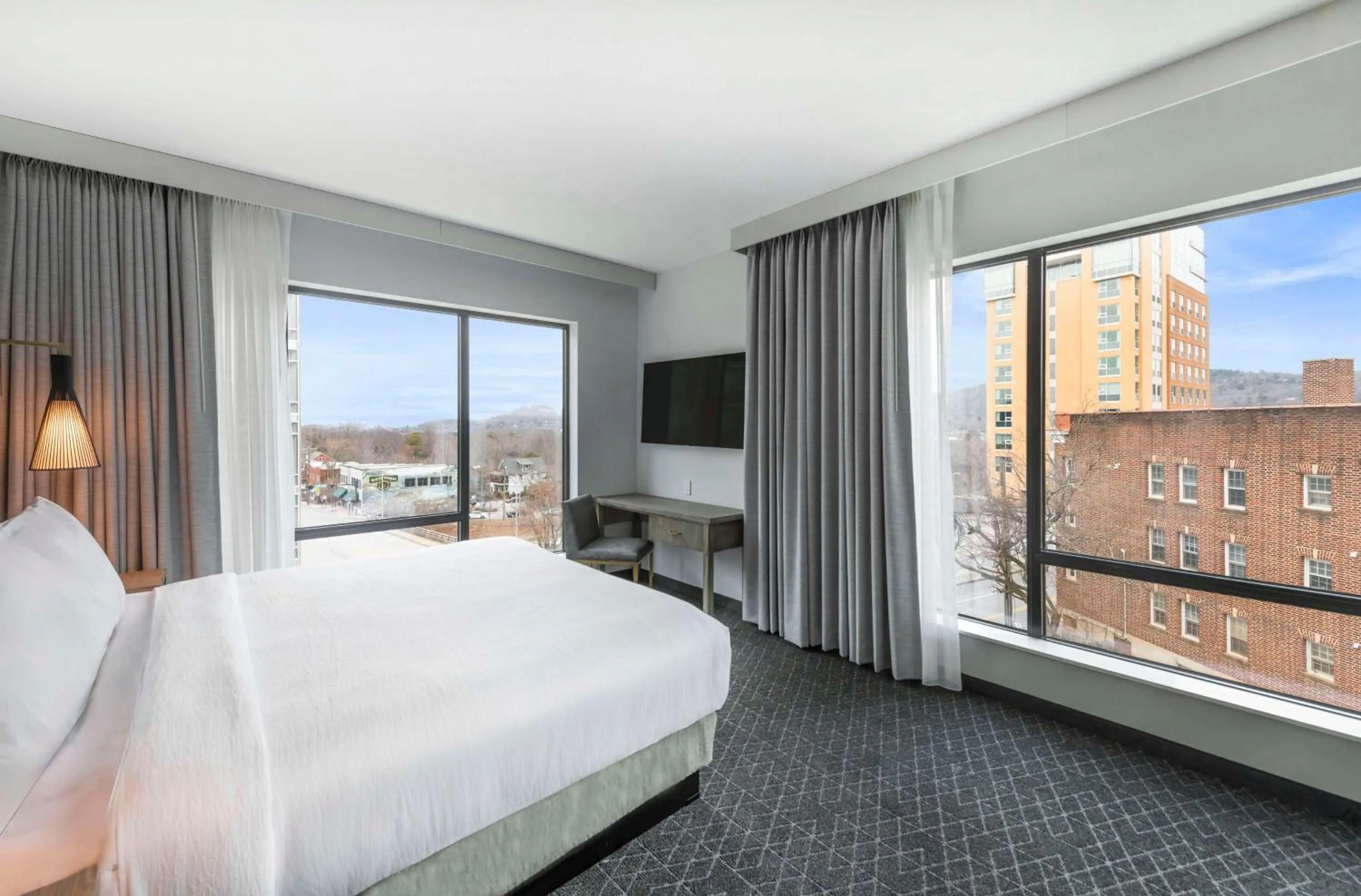 Bed in Embassy Suites By Hilton Asheville Downtown