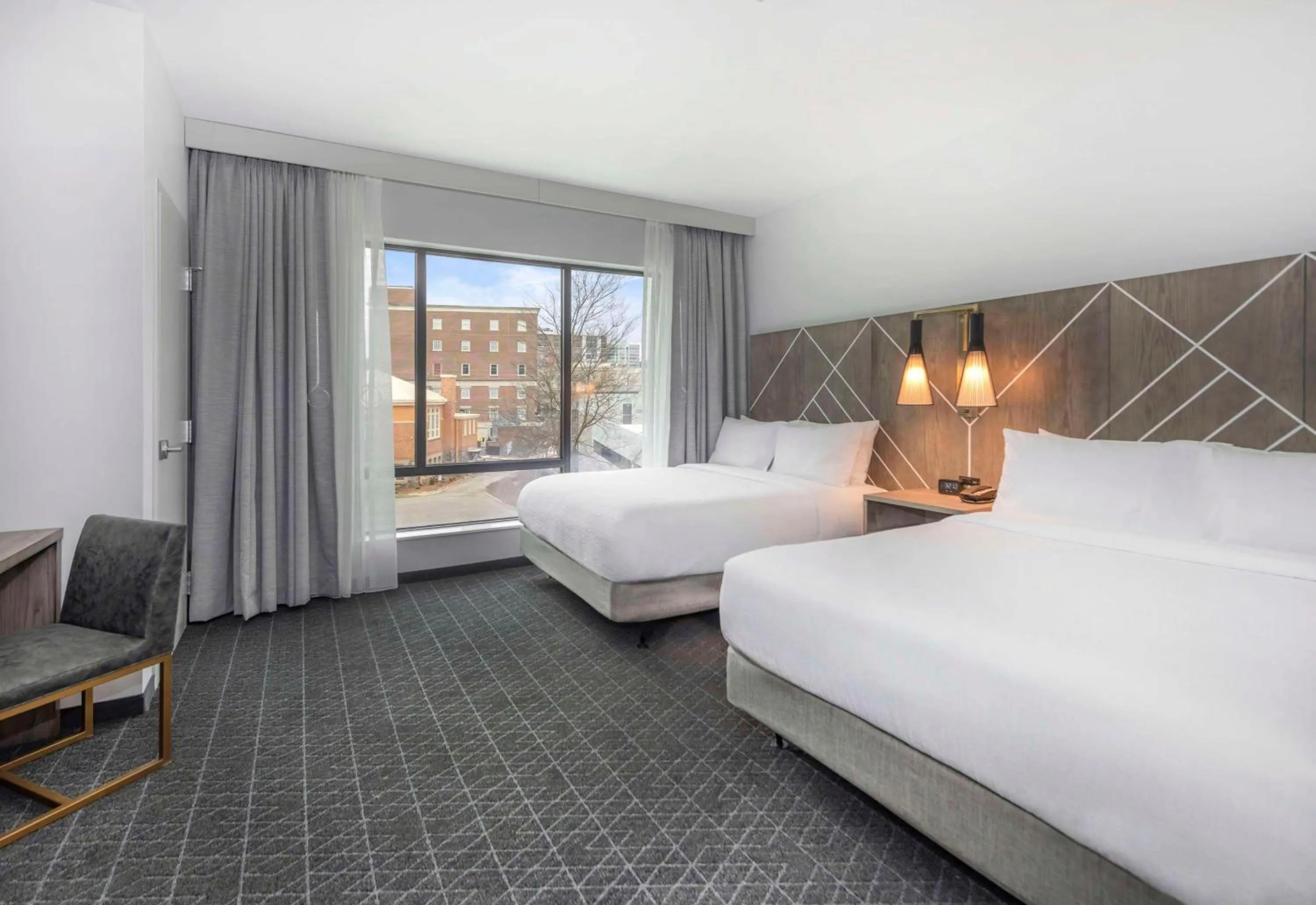 Bed in Embassy Suites By Hilton Asheville Downtown