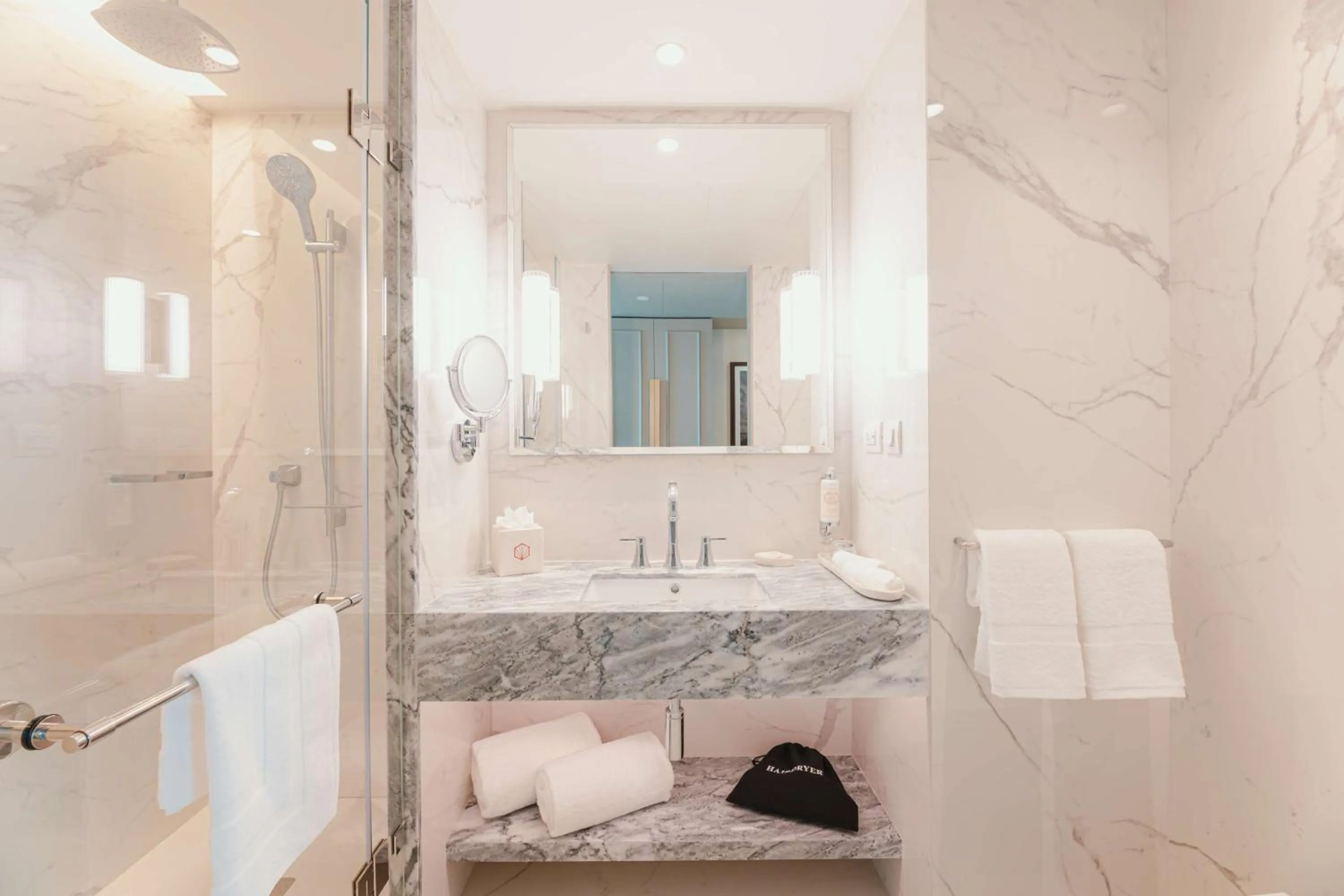 Bathroom in Legacy Hotel Cascais, Curio Collection By Hilton