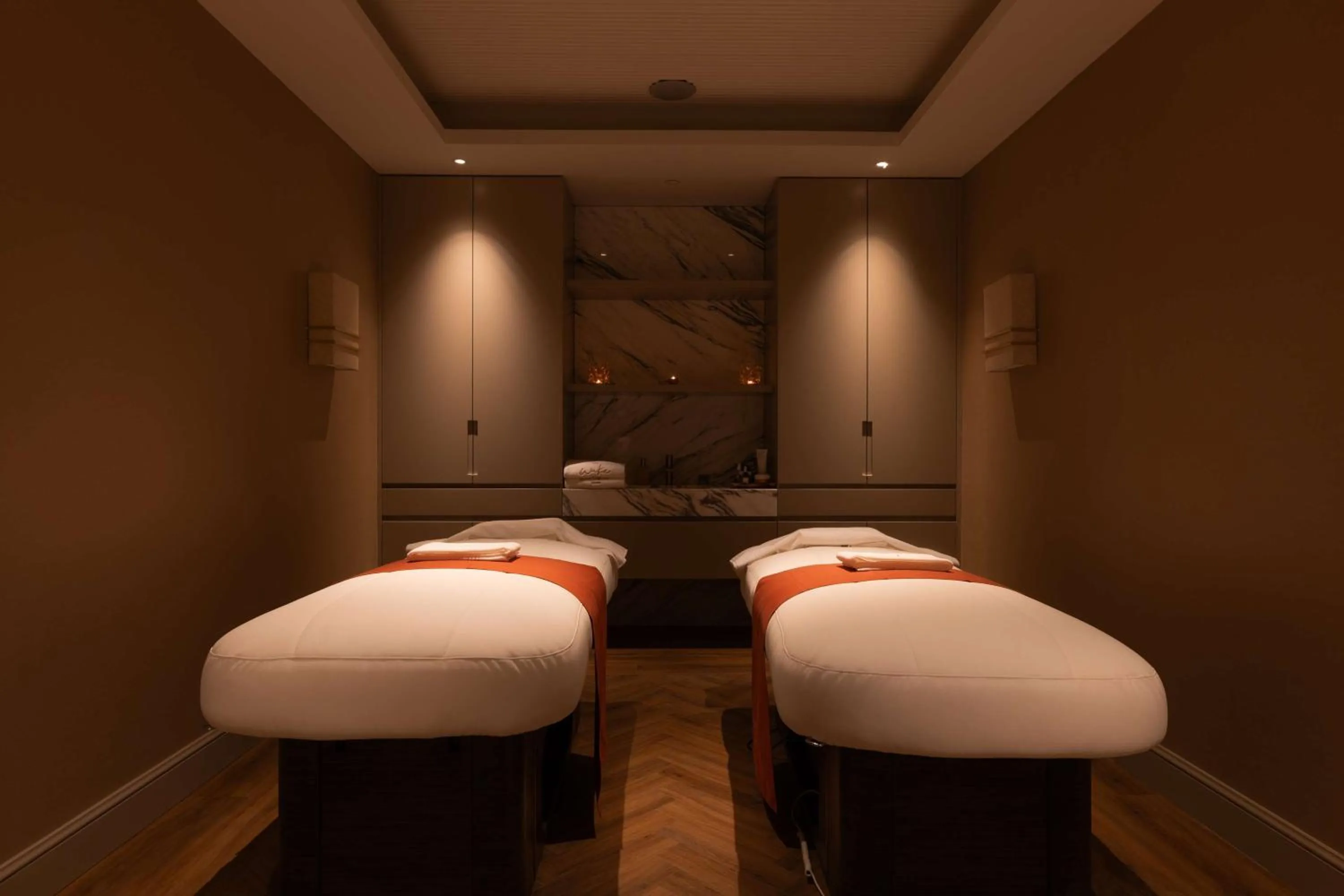 Sports, Bed in Legacy Hotel Cascais, Curio Collection By Hilton