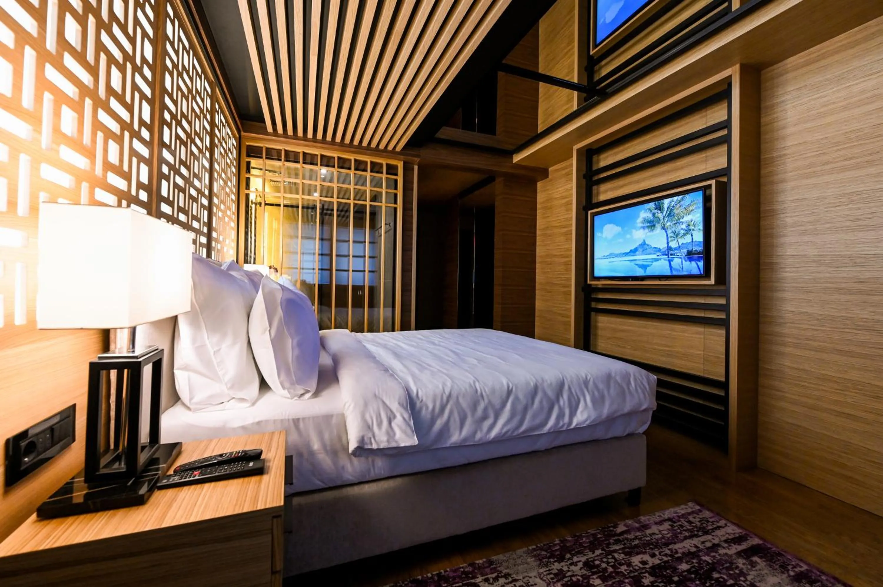 Bed in Hanami Design Hotel