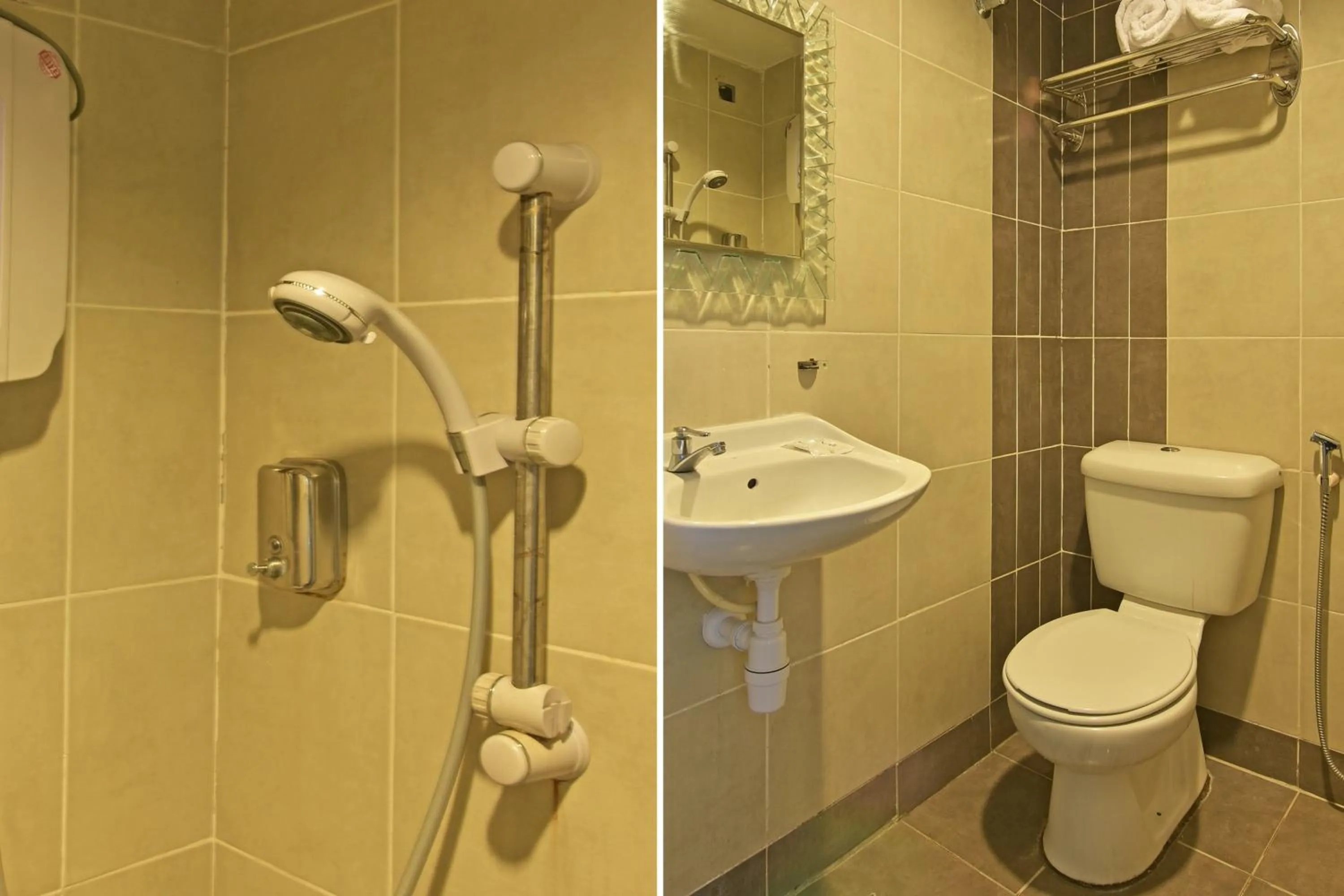 Bathroom in Super OYO 90780 J Hotel Bukit Bintang