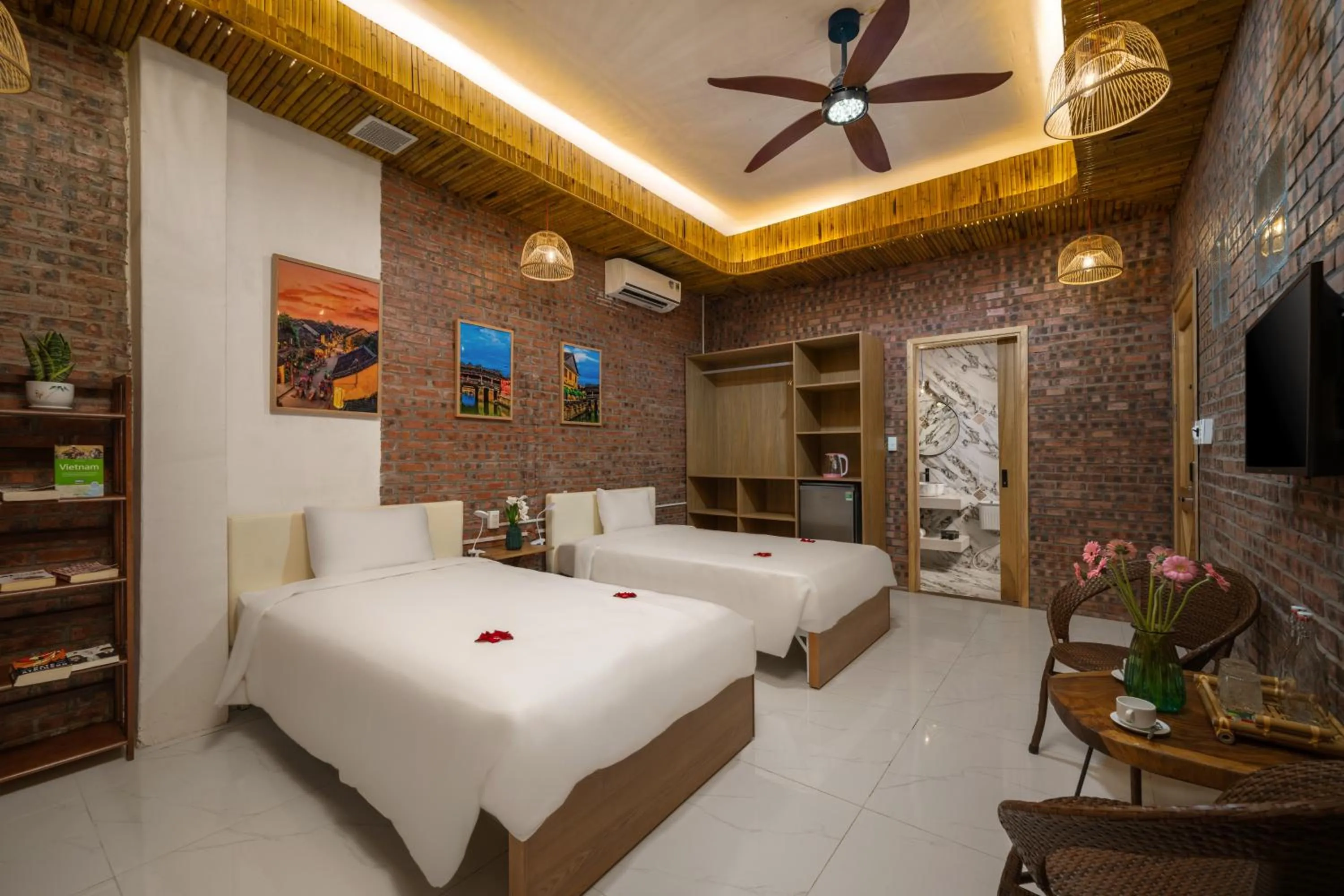 Bed in Hoi An Golden Bamboo An Bang Beach Villa & Spa