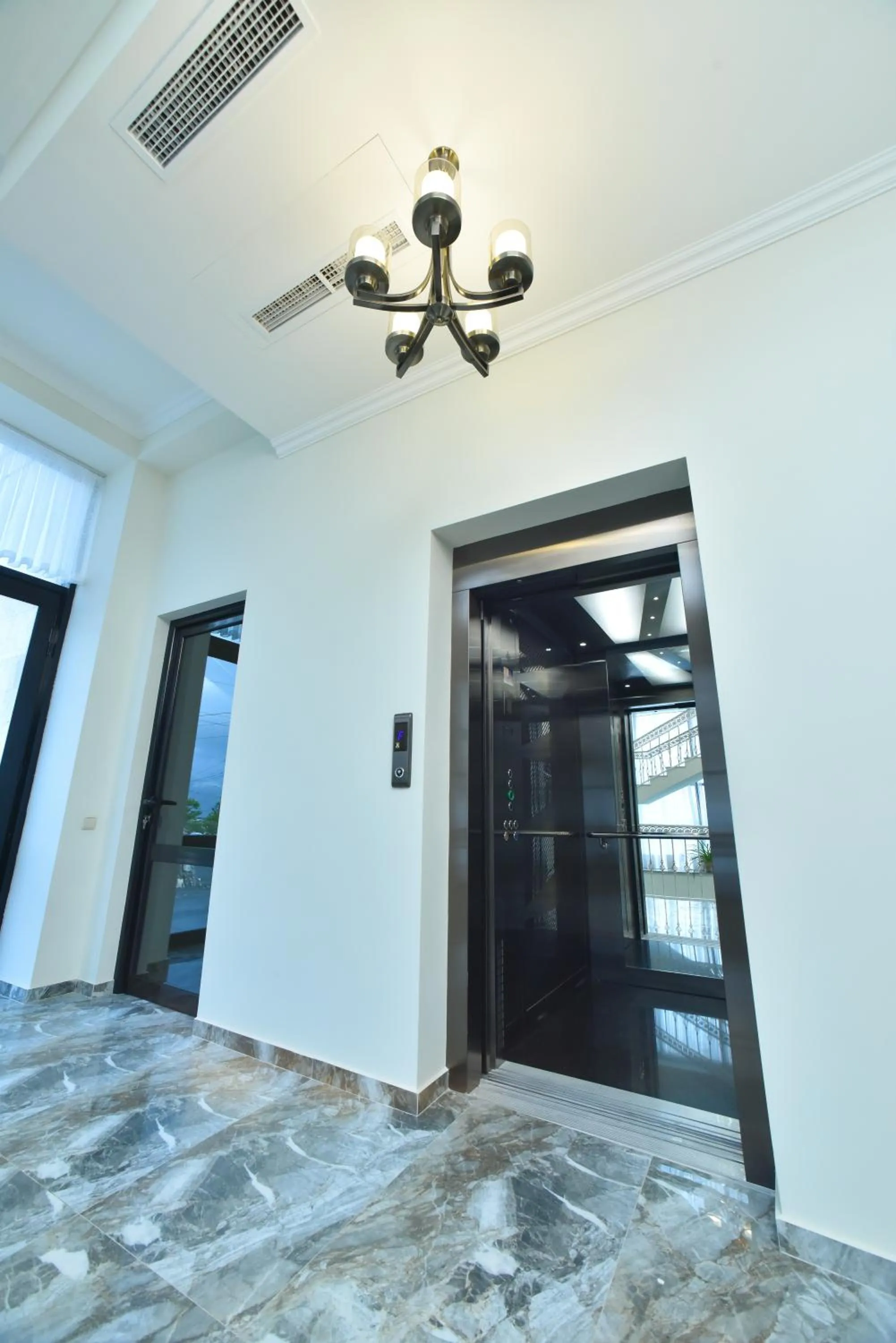 elevator in Altunyan Hotel