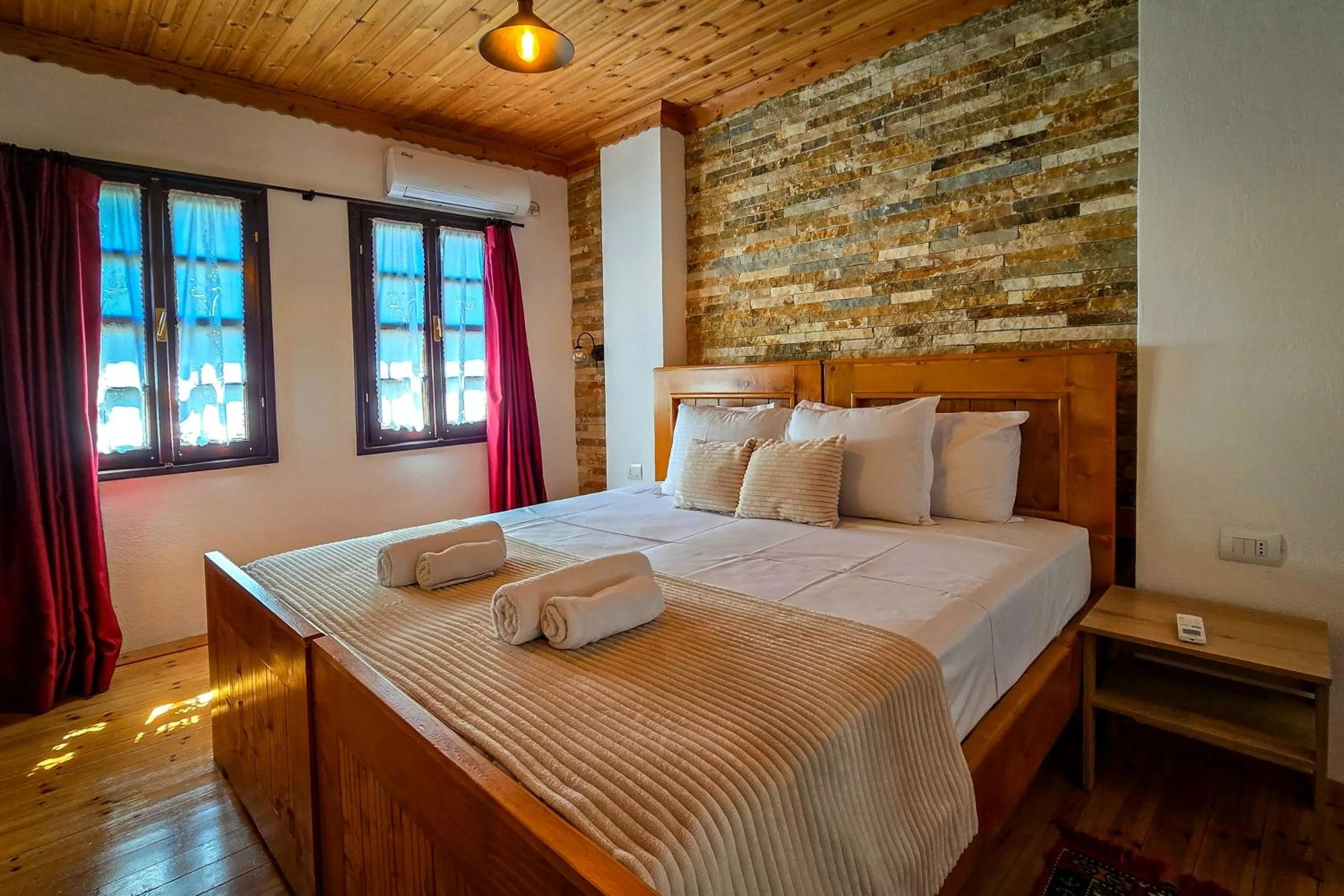 Bedroom, Bed in Porta7 Hotel