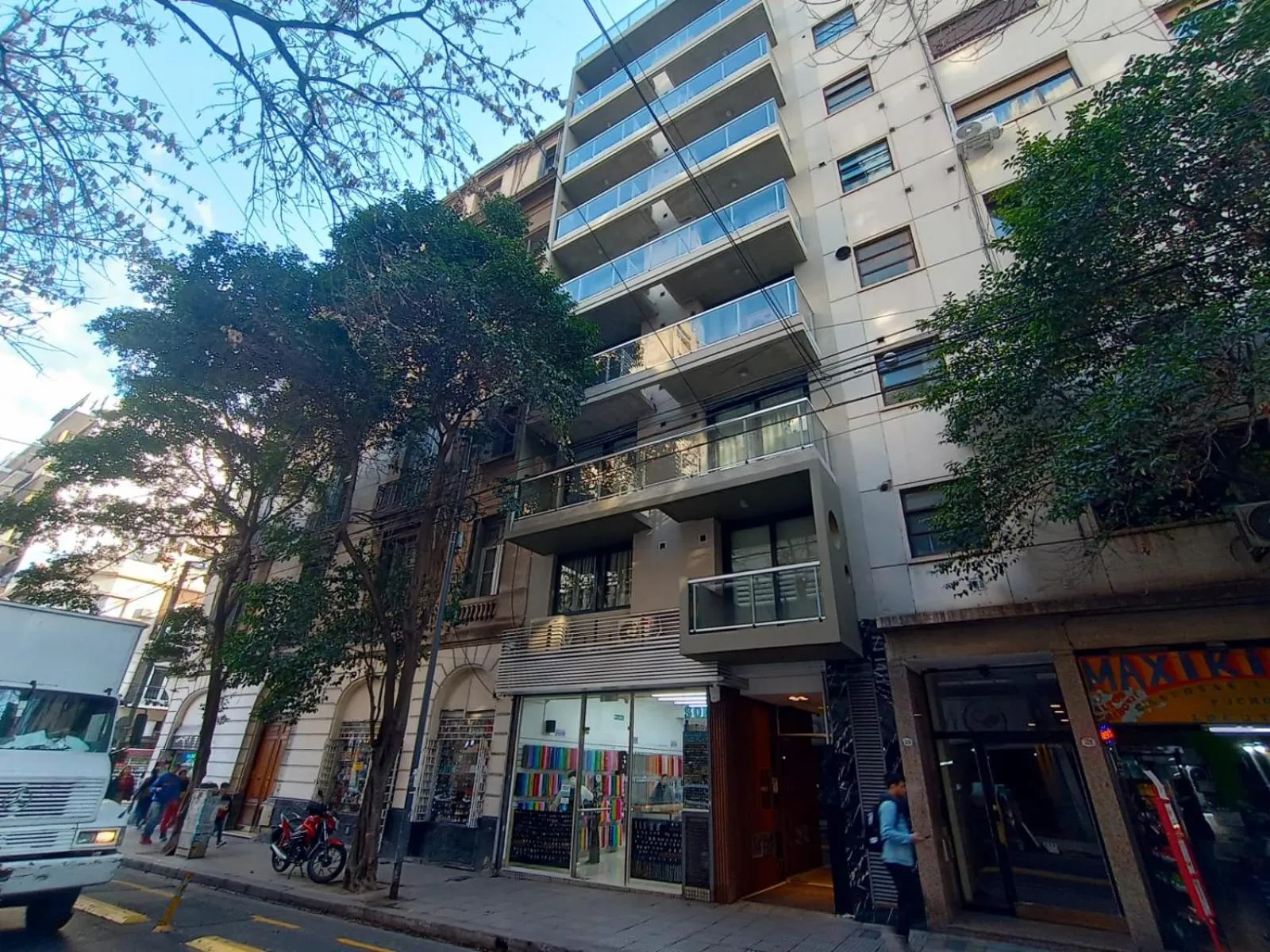 Property building in In House BA - College