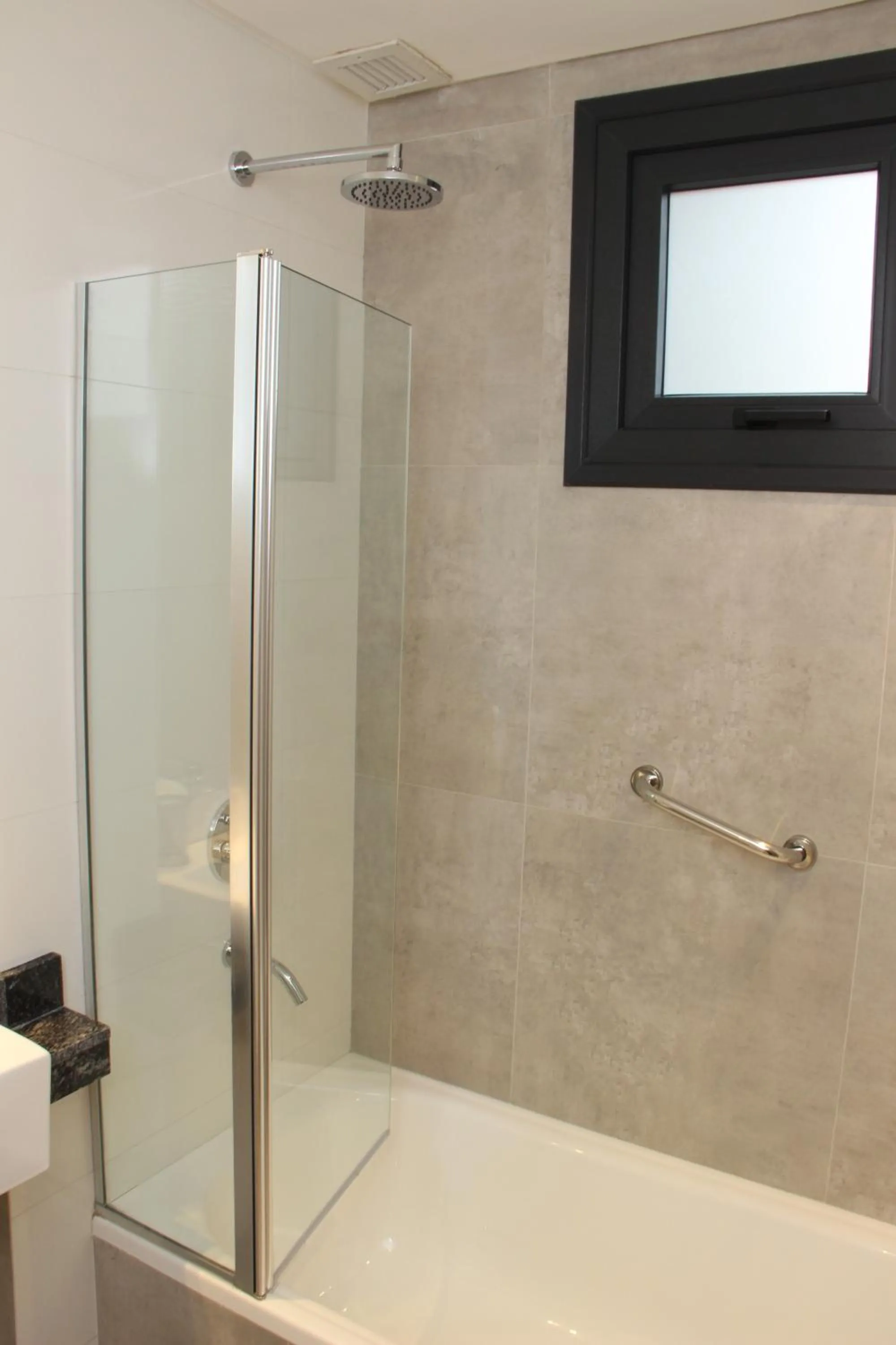 Bathroom in In House BA - College