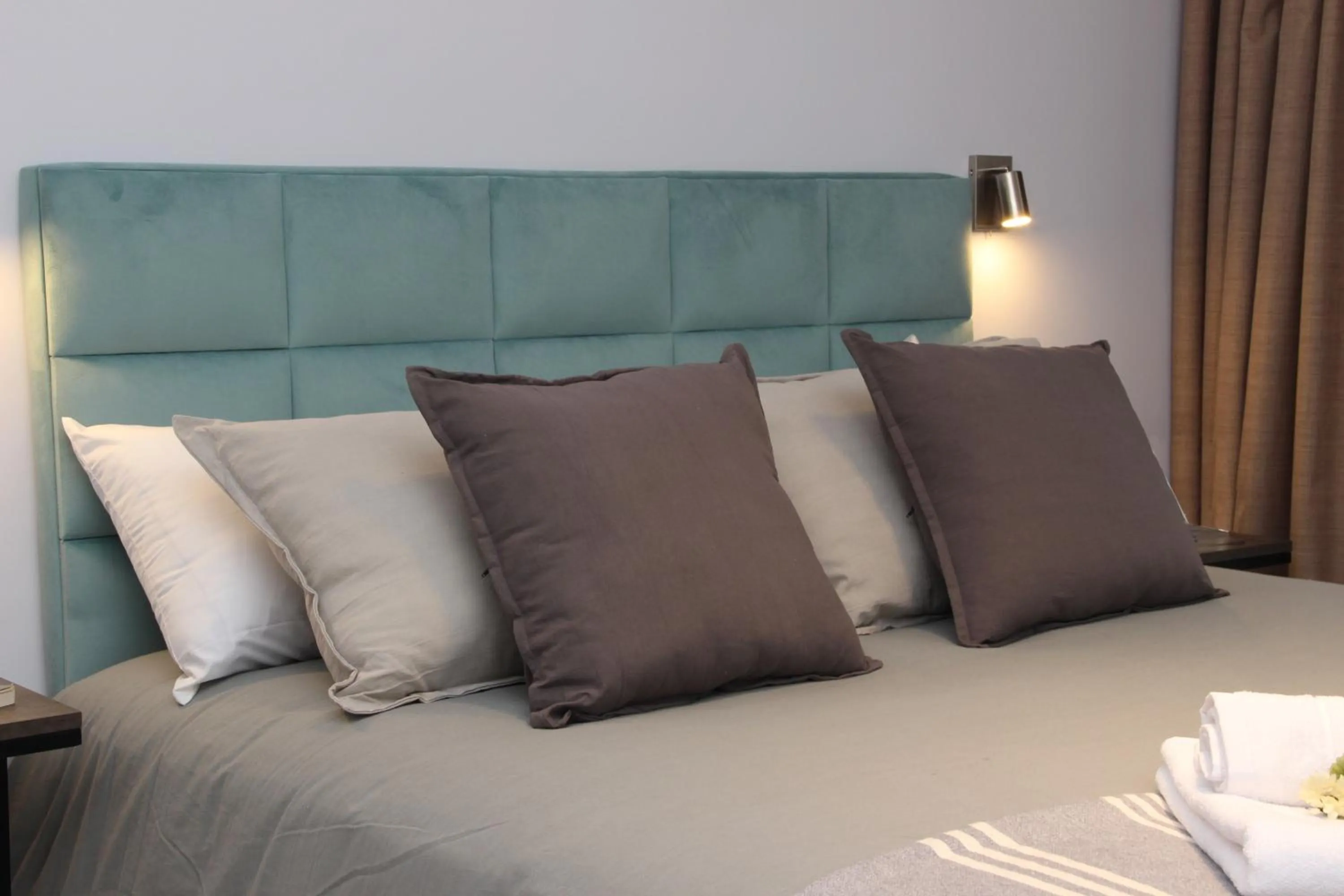 Bed in In House BA - College