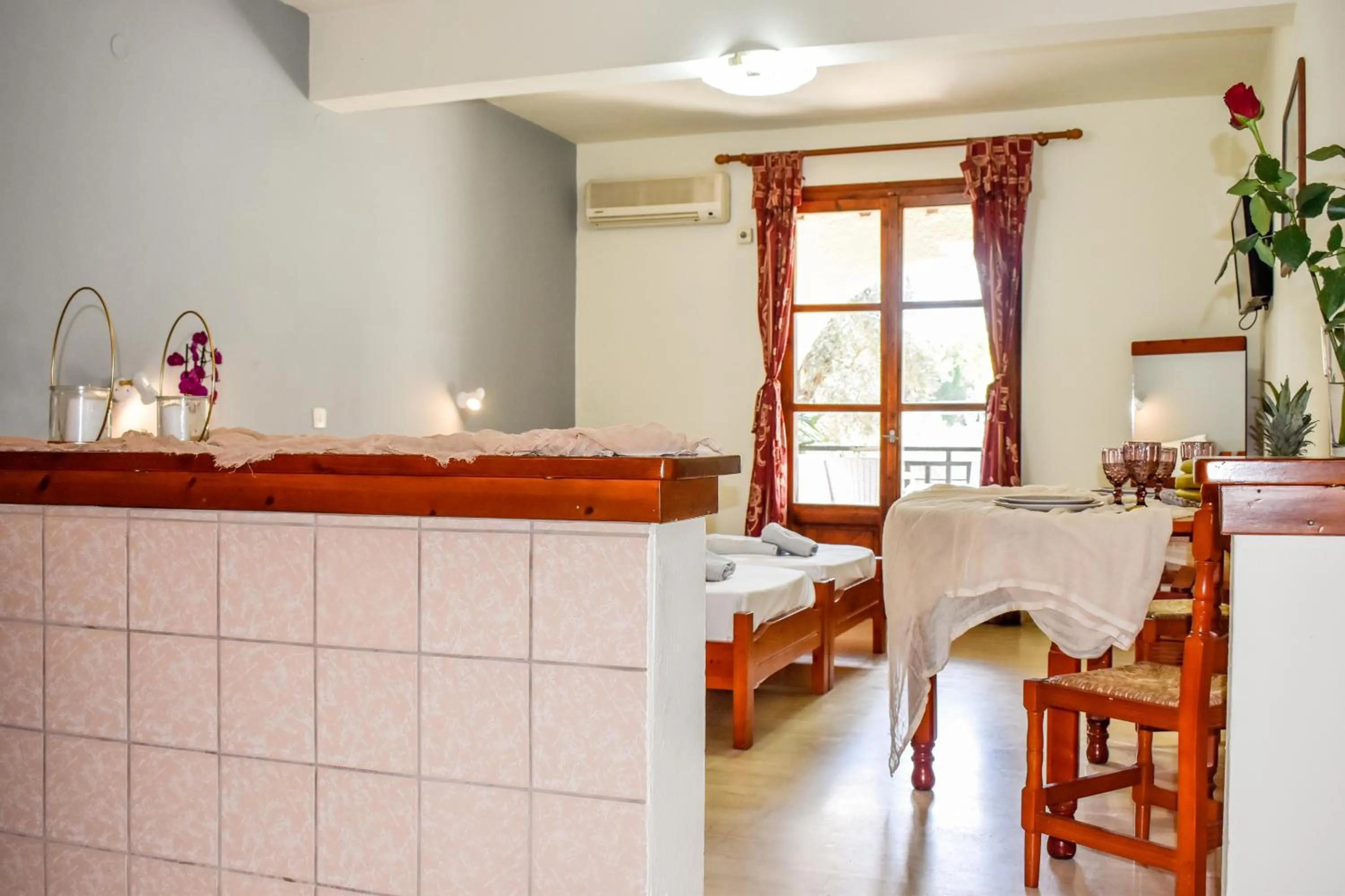 Photo of the whole room in Koukias Village