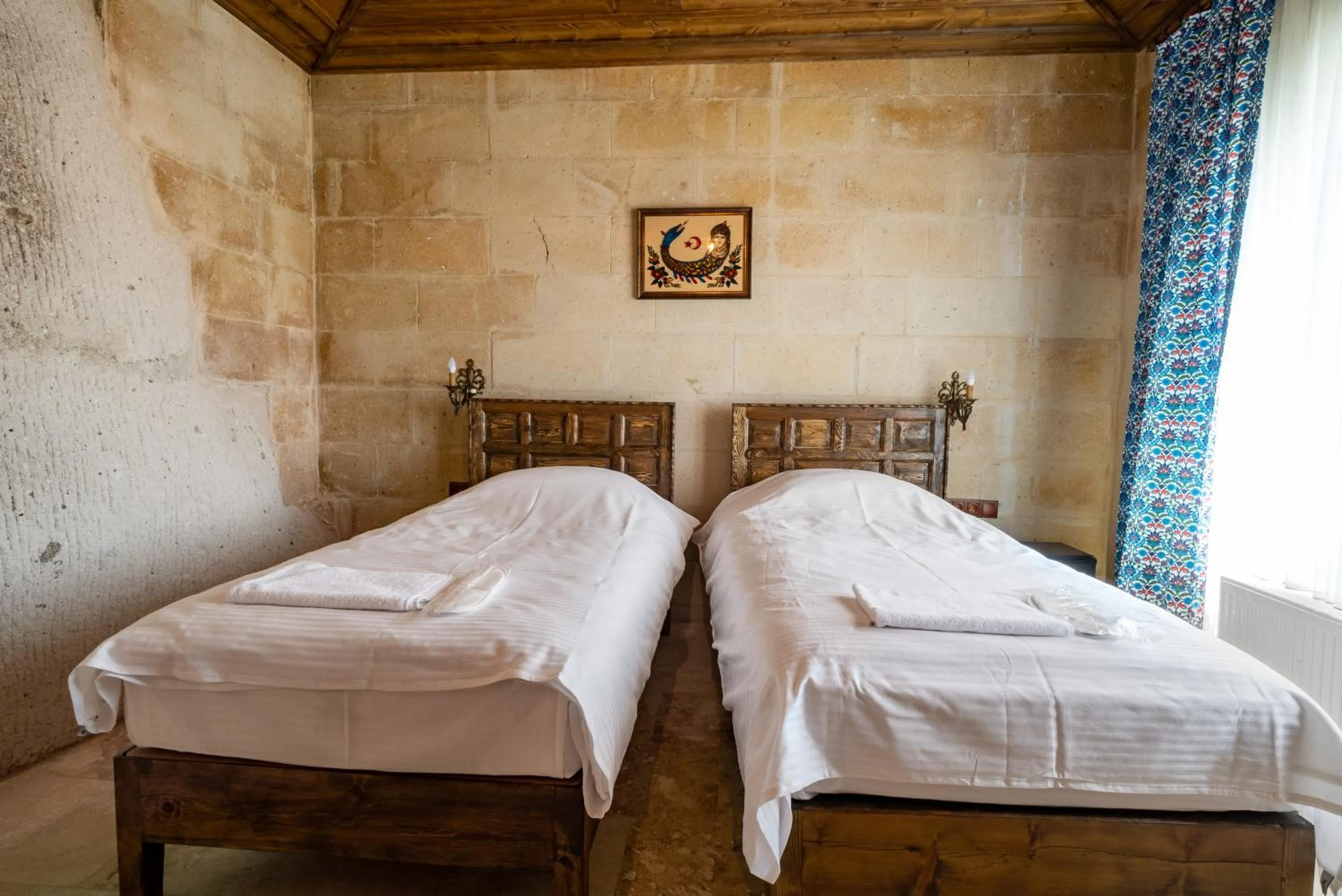 Bed in Cappadocia inans Cave & Swimming Pool Hot