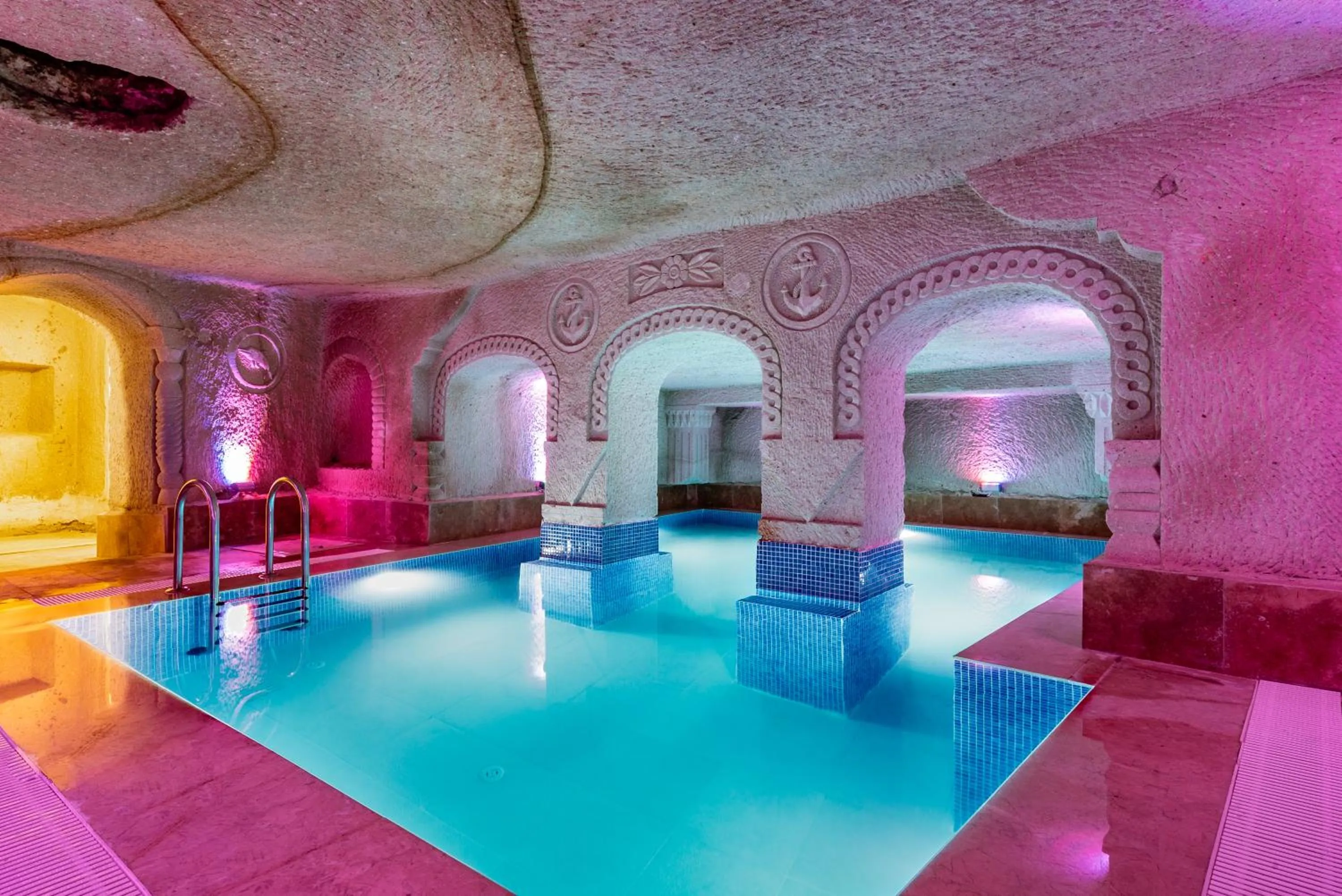 Swimming pool in Cappadocia inans Cave & Swimming Pool Hot