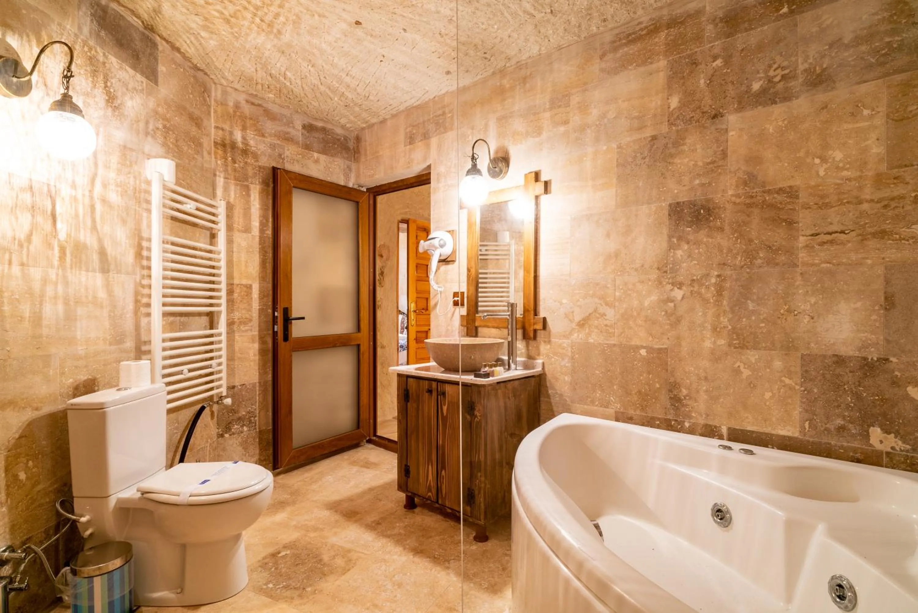 Bathroom in Cappadocia inans Cave & Swimming Pool Hot