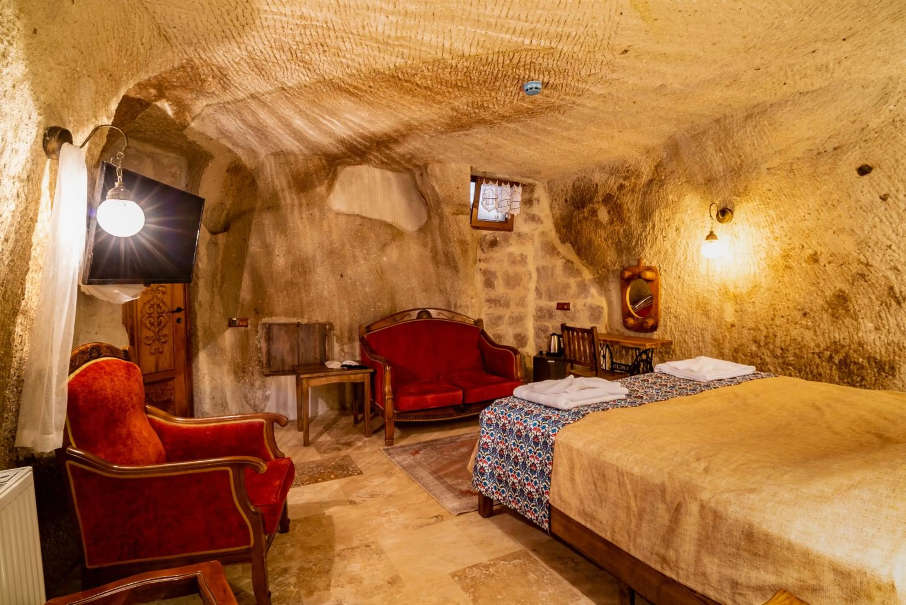 Seating area, Bed in Cappadocia inans Cave & Swimming Pool Hot