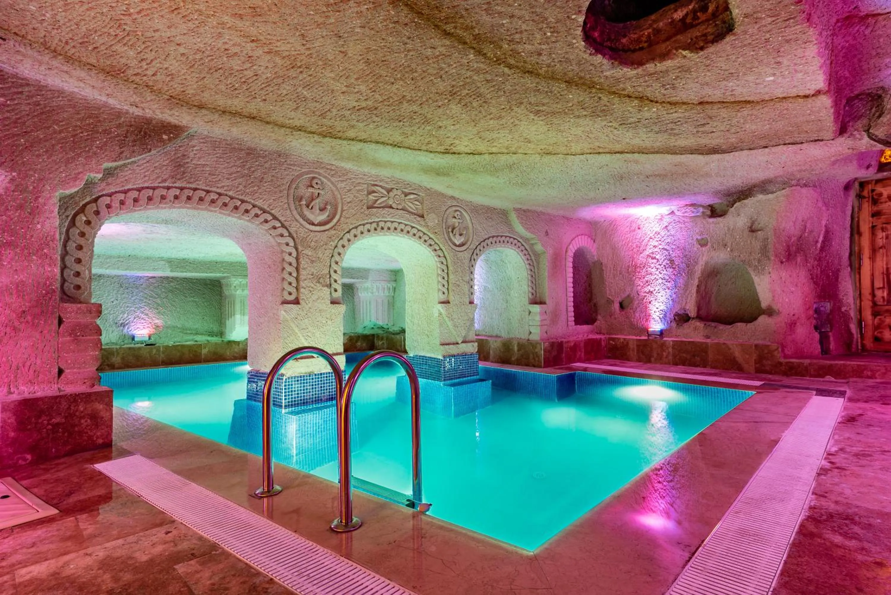 Swimming pool in Cappadocia inans Cave & Swimming Pool Hot