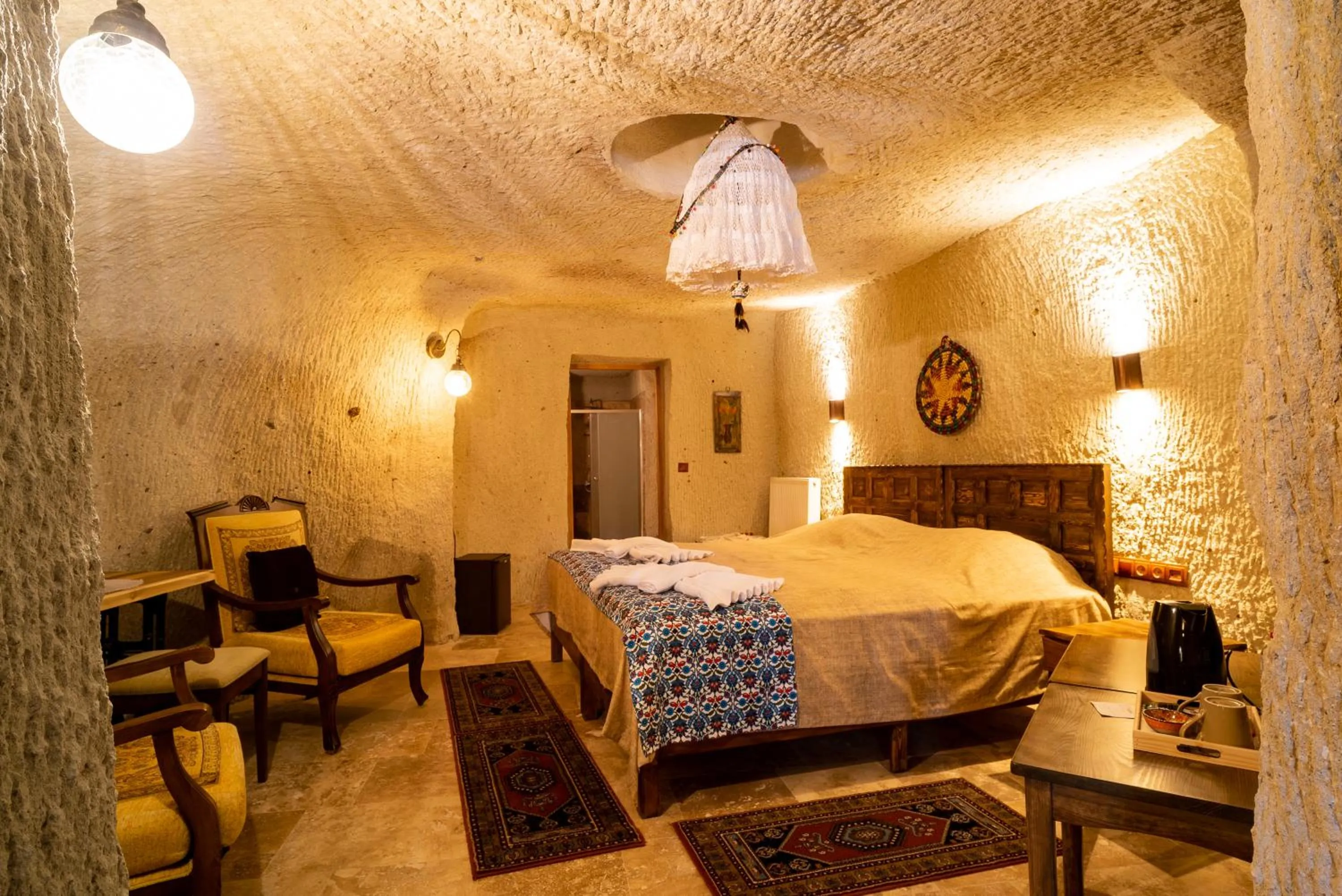 Bed in Cappadocia inans Cave & Swimming Pool Hot