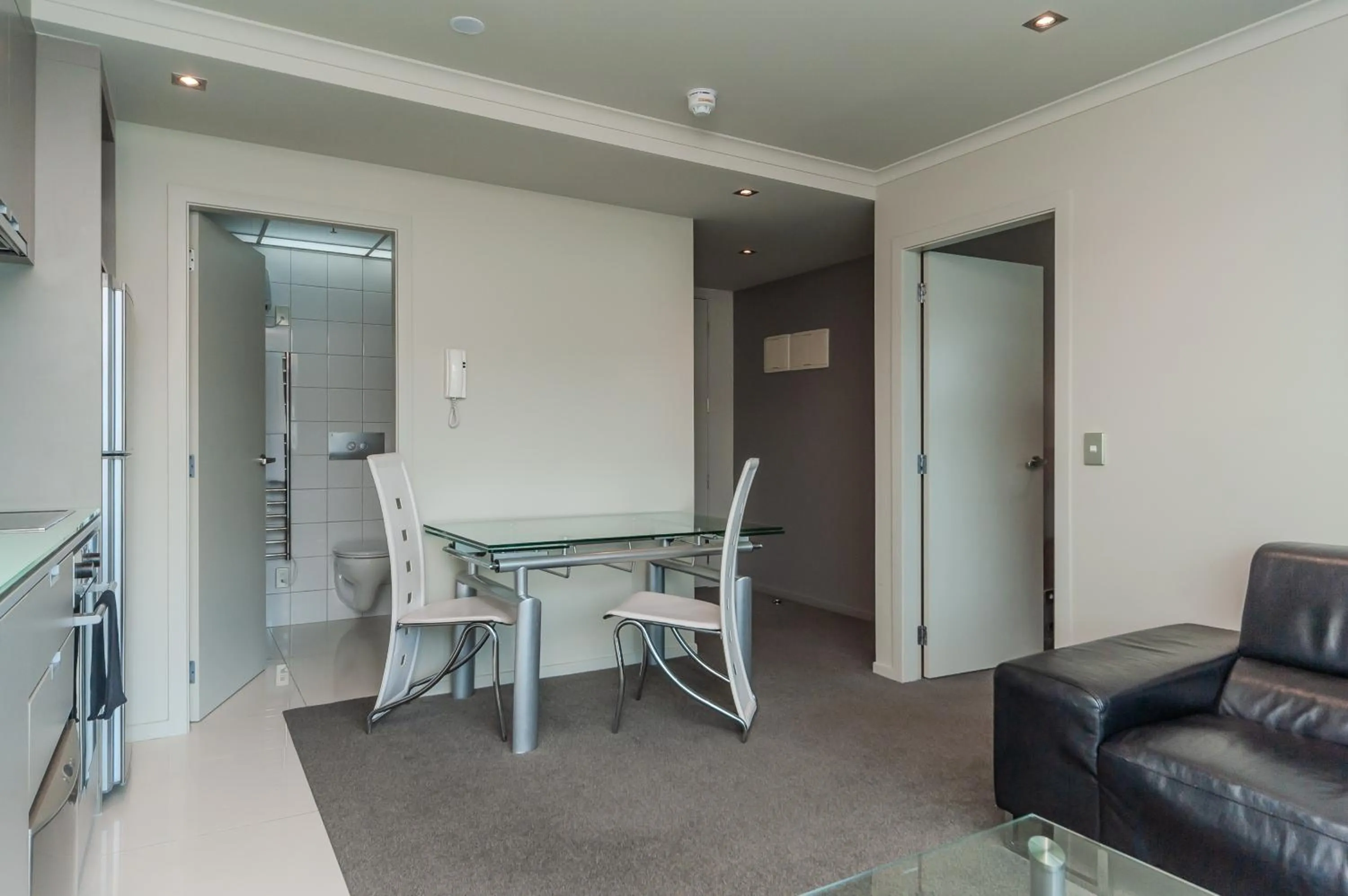 City View One-Bedroom in 70 Tory Apartment Hotel