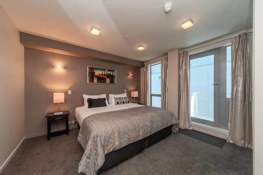 Bed in 70 Tory Apartment Hotel