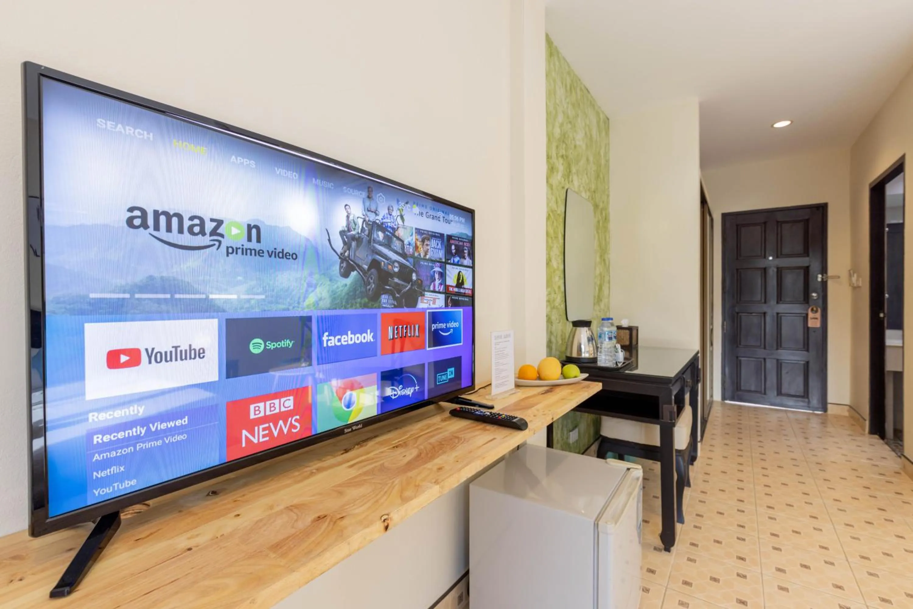 TV and multimedia in Club22 Kamala Suites, Kamala Beach