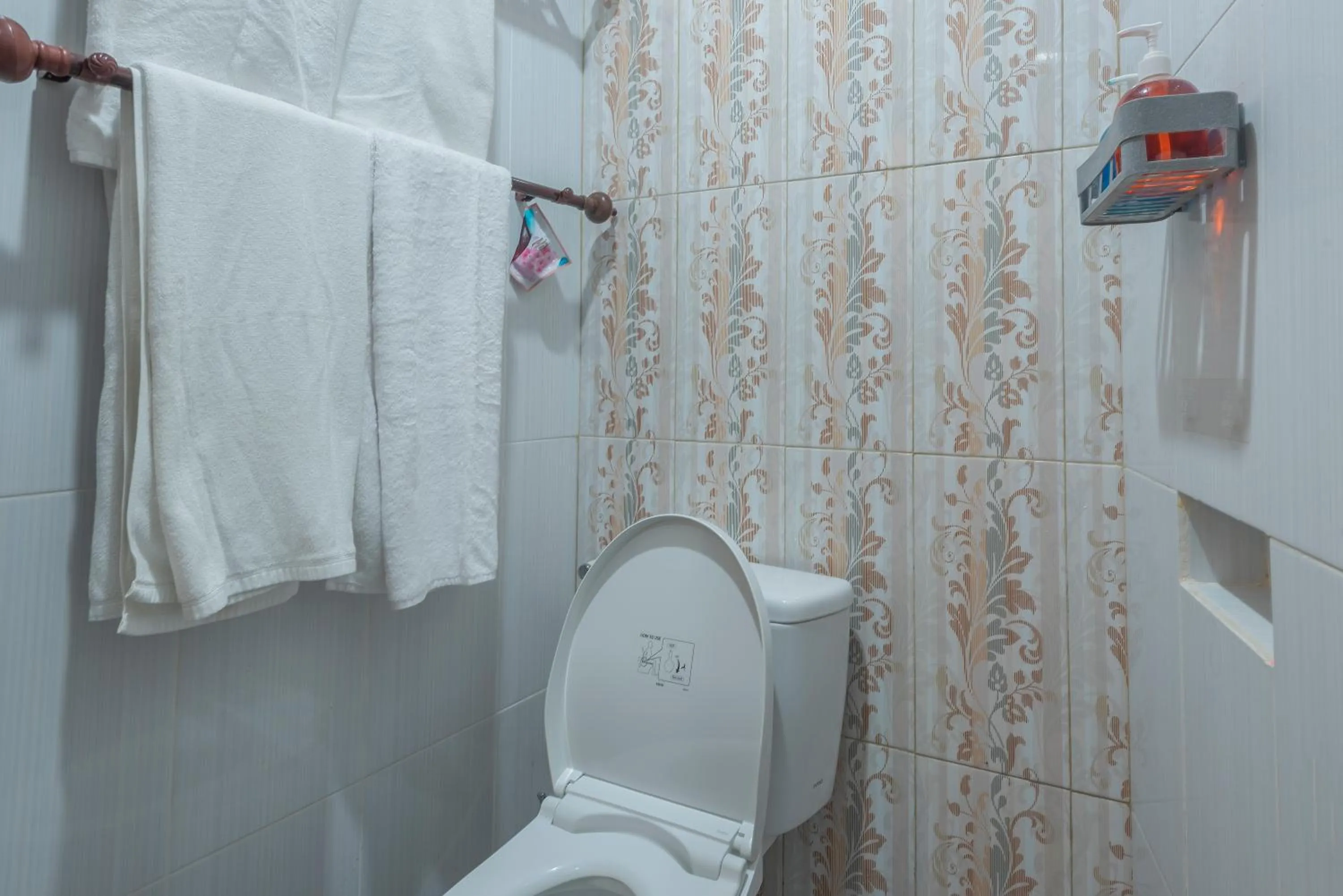 Toilet in Liliy Guest House Legian