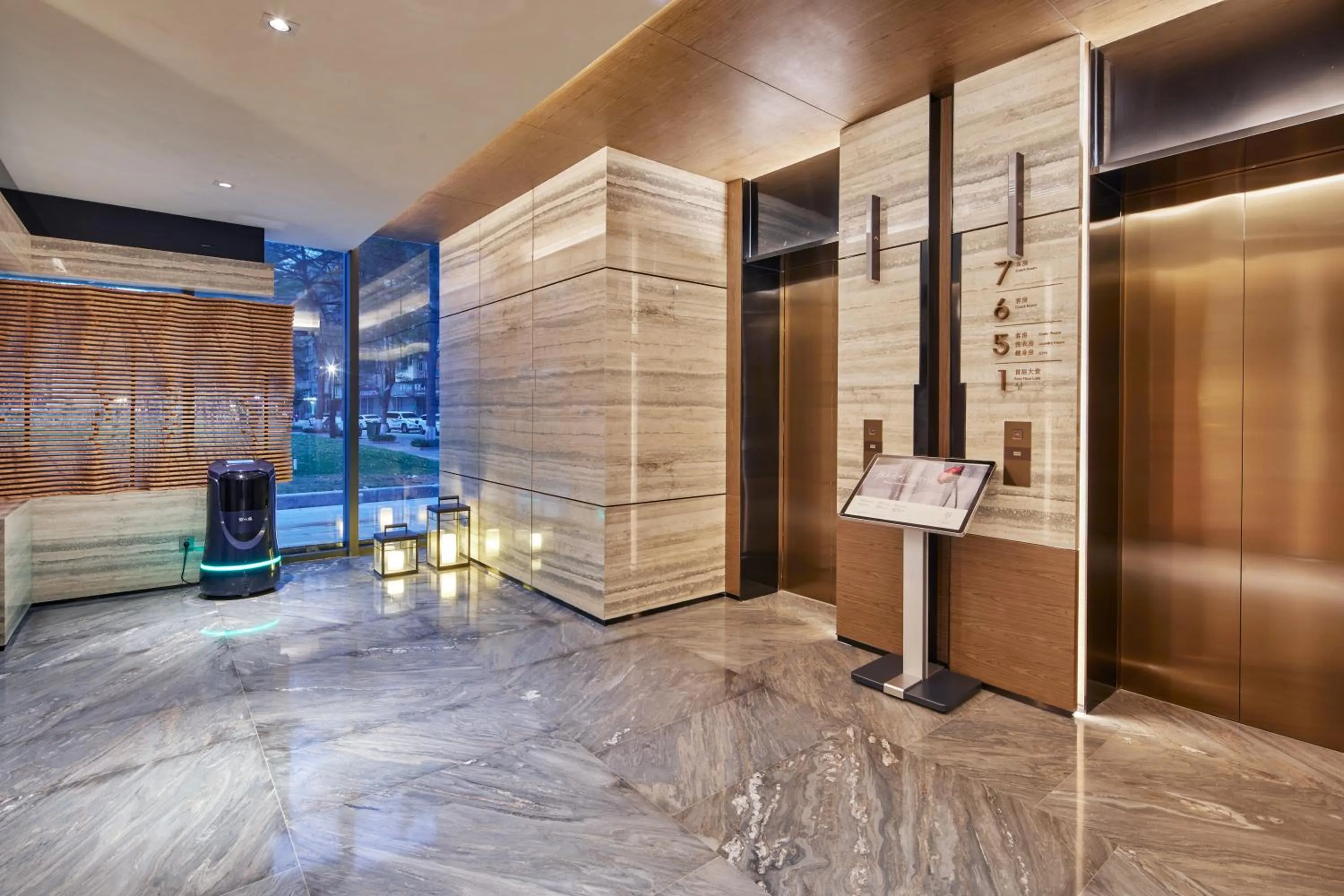 Dongguan Tangxia Huaman Hotel