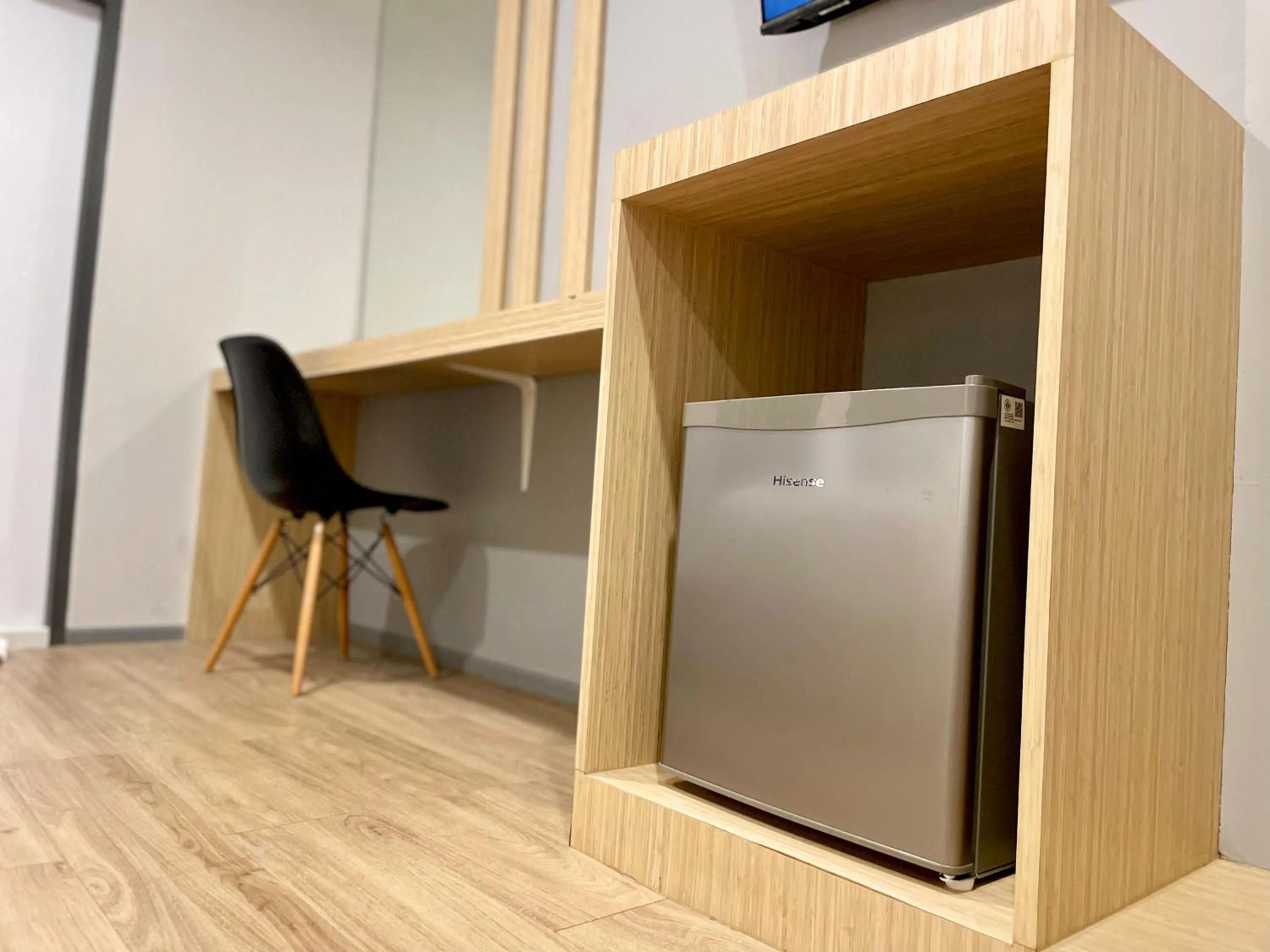 Klaang Muang Hotel (โรงแรมกลางเมือง)