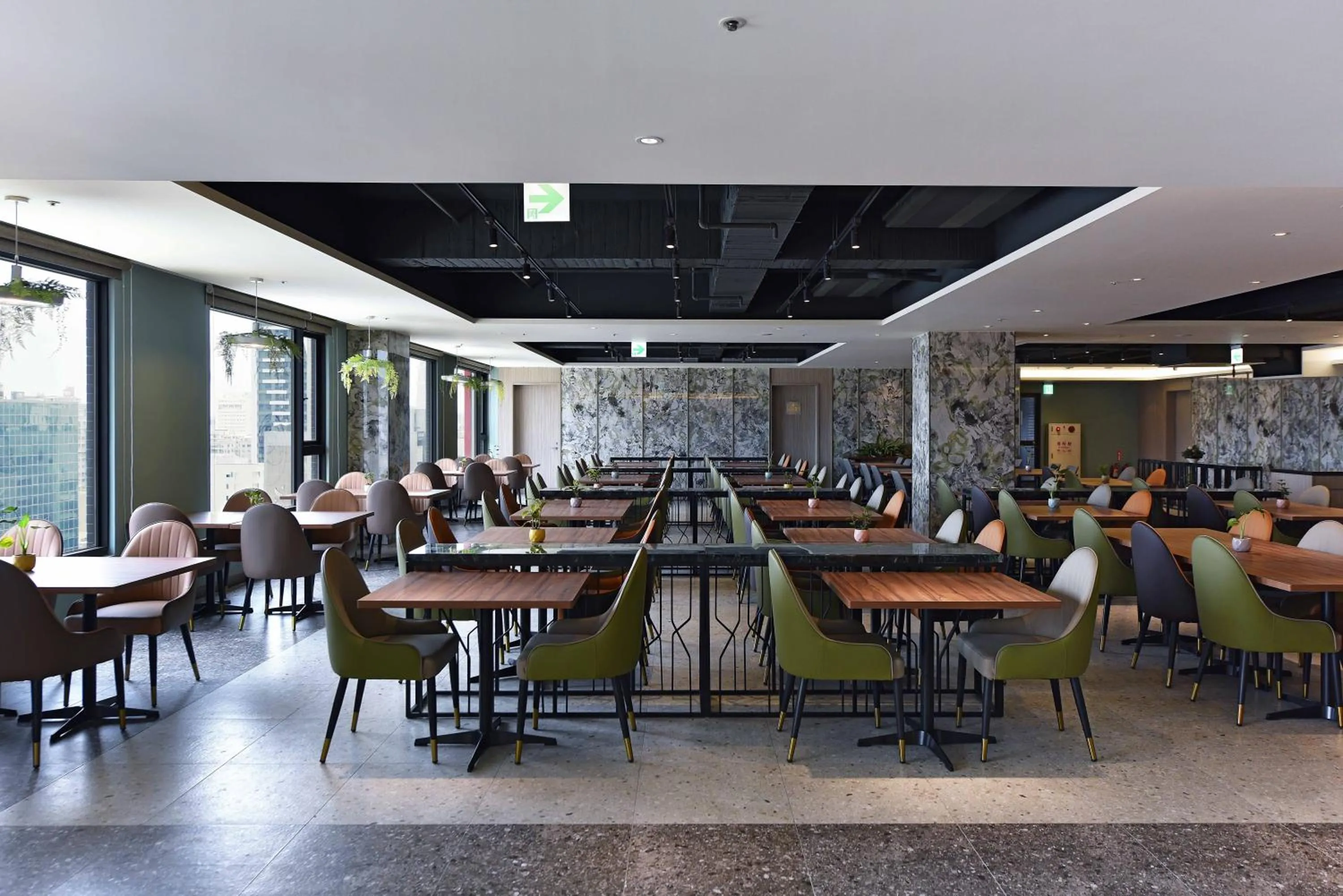 Restaurant/places to eat in Fullon Poshtel - Kaohsiung