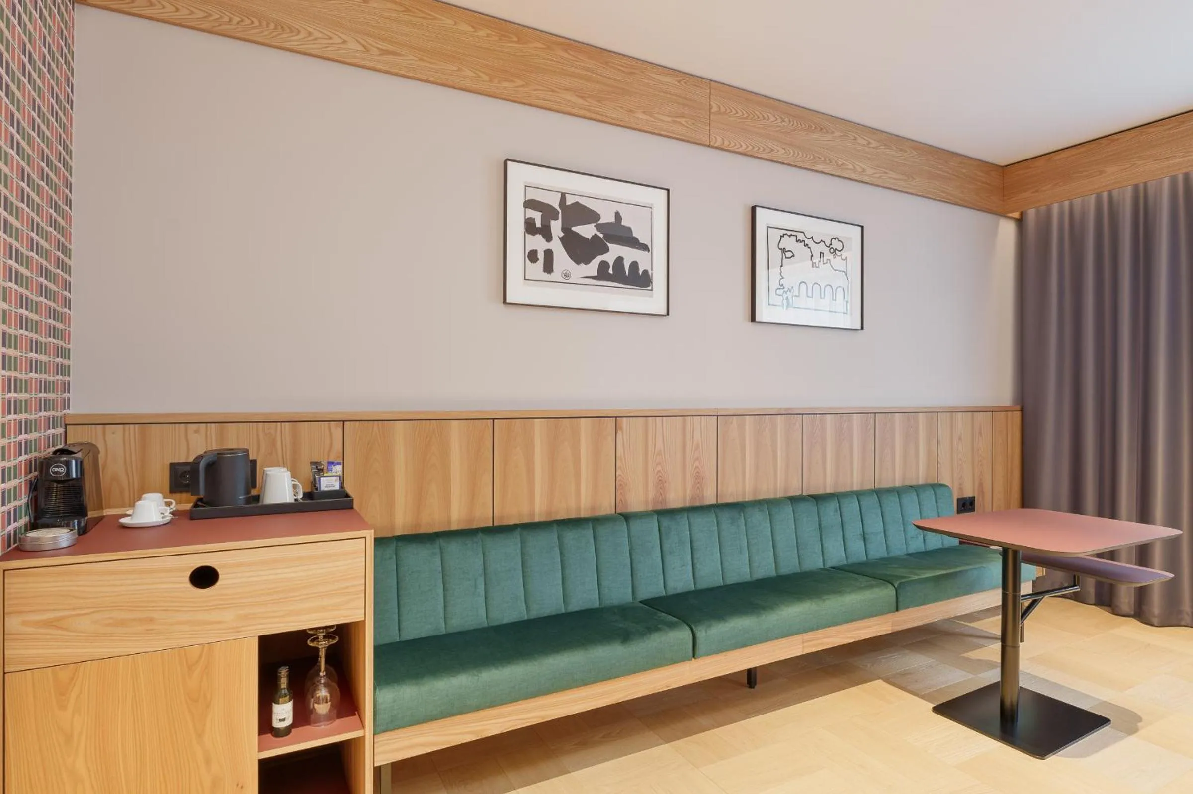 Coffee/tea facilities in Aston Hotel Riga