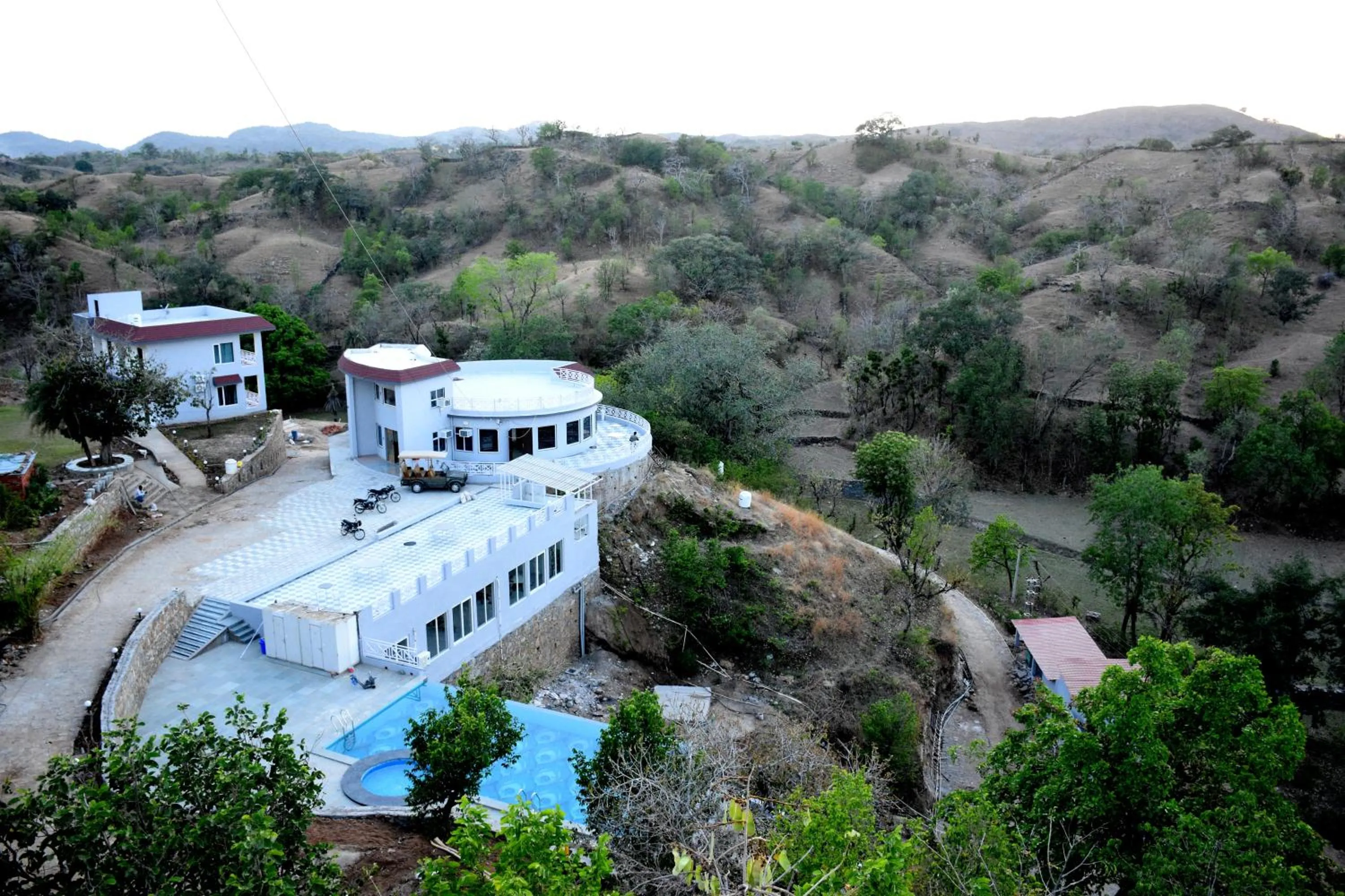Neighbourhood in The Sky Imperial Pavoreal Jungle Resort