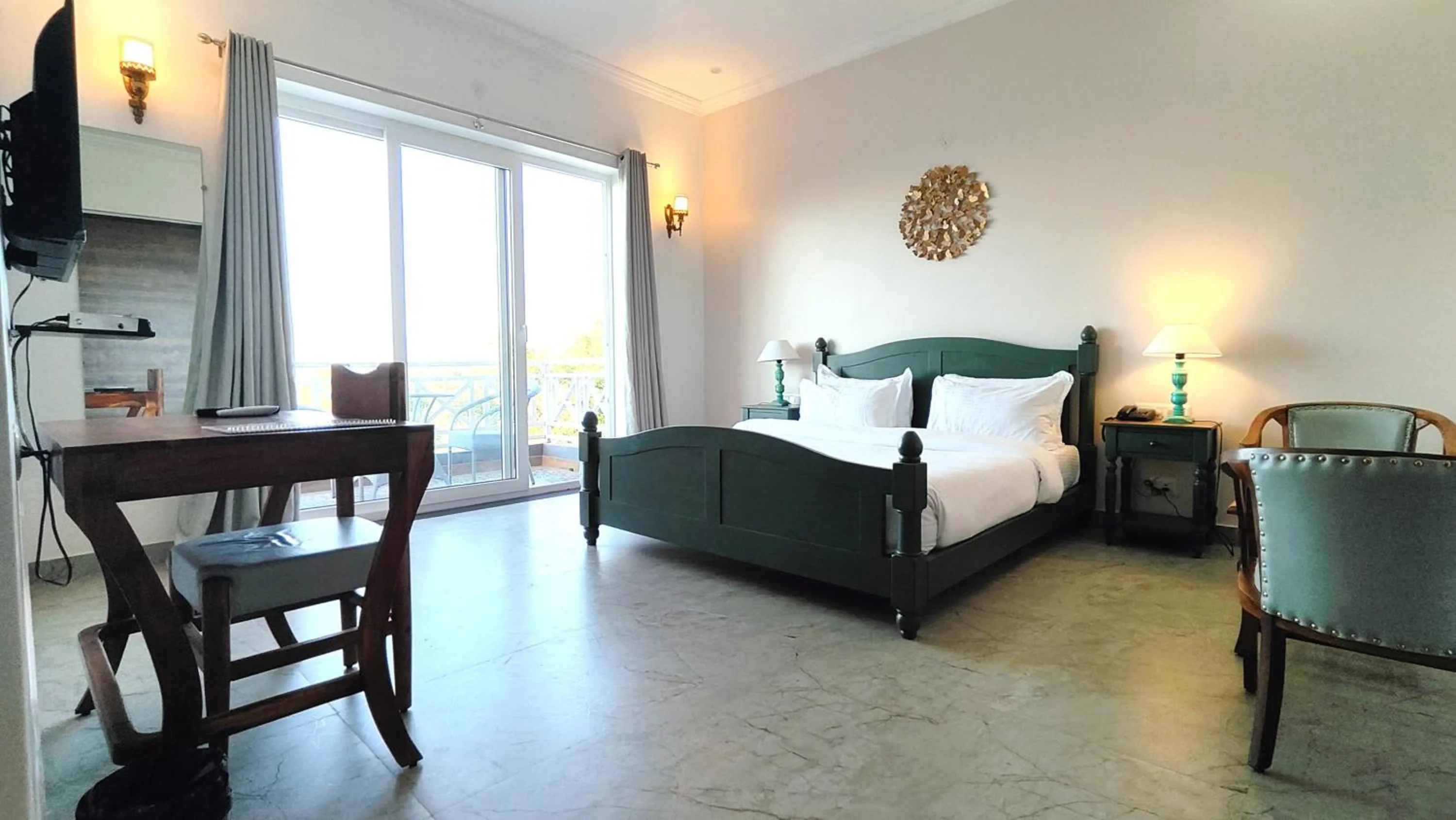 Bed in The Sky Imperial Pavoreal Jungle Resort