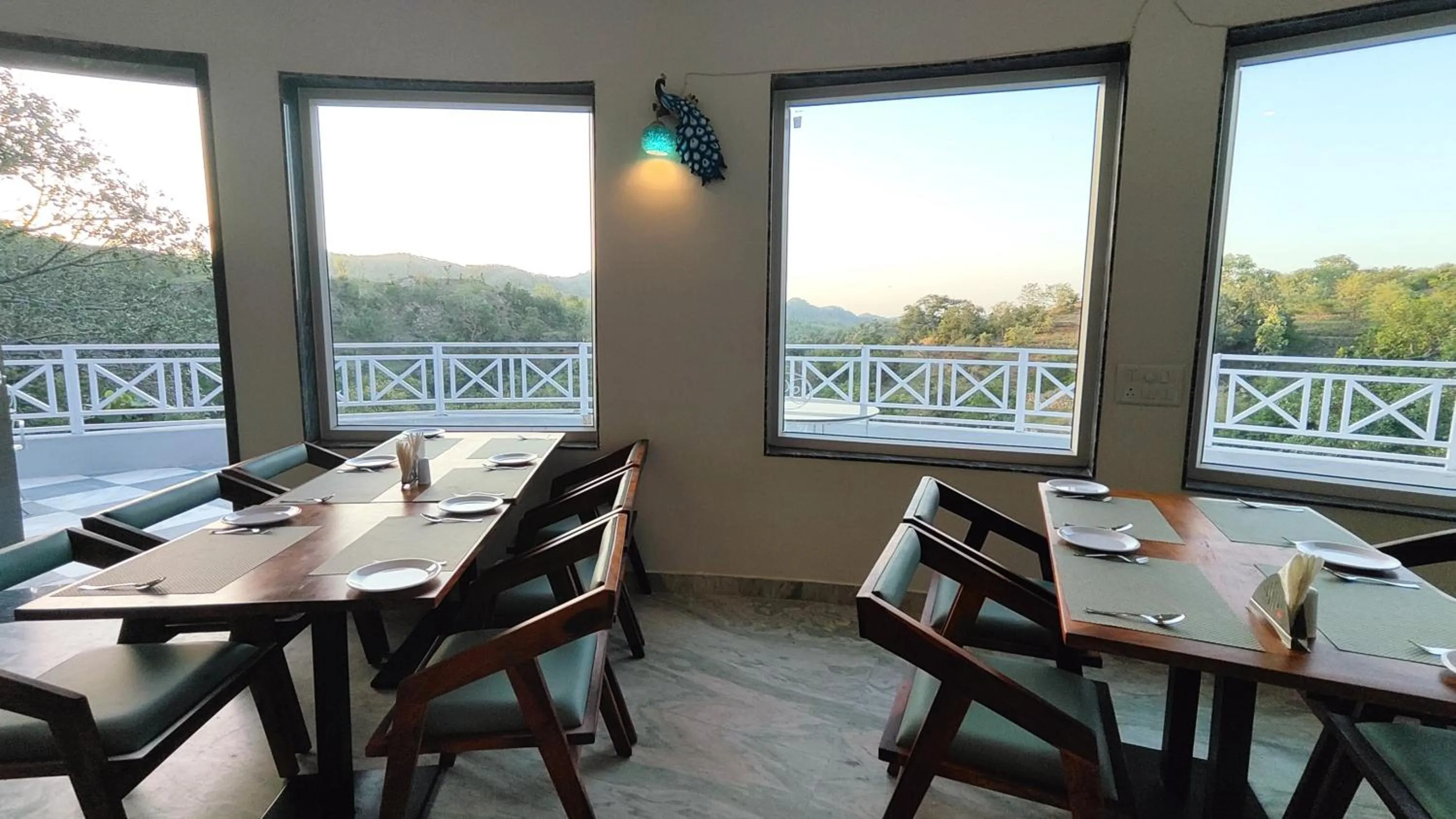 Dining area in The Sky Imperial Pavoreal Jungle Resort