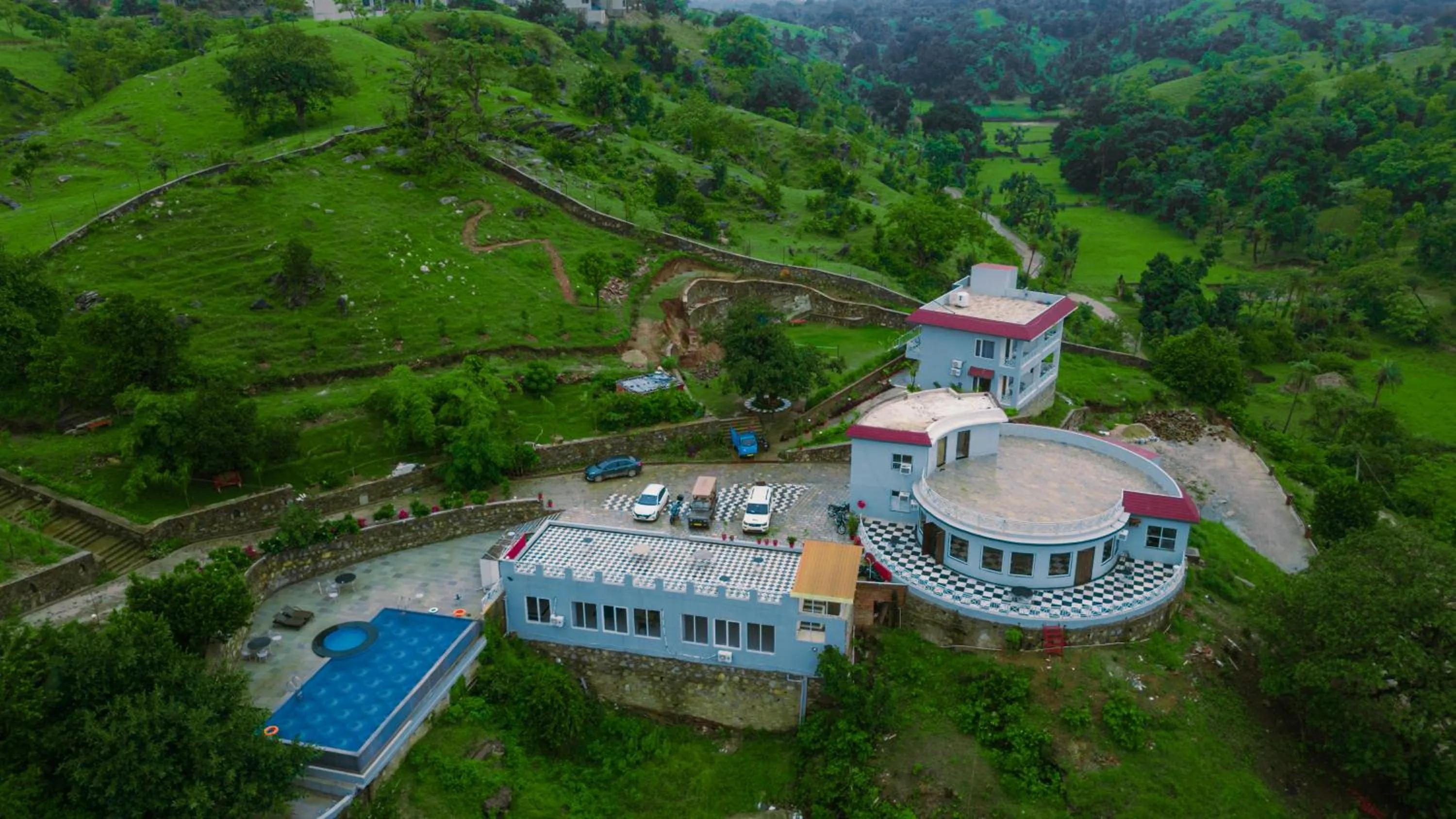 Property building in The Sky Imperial Pavoreal Jungle Resort