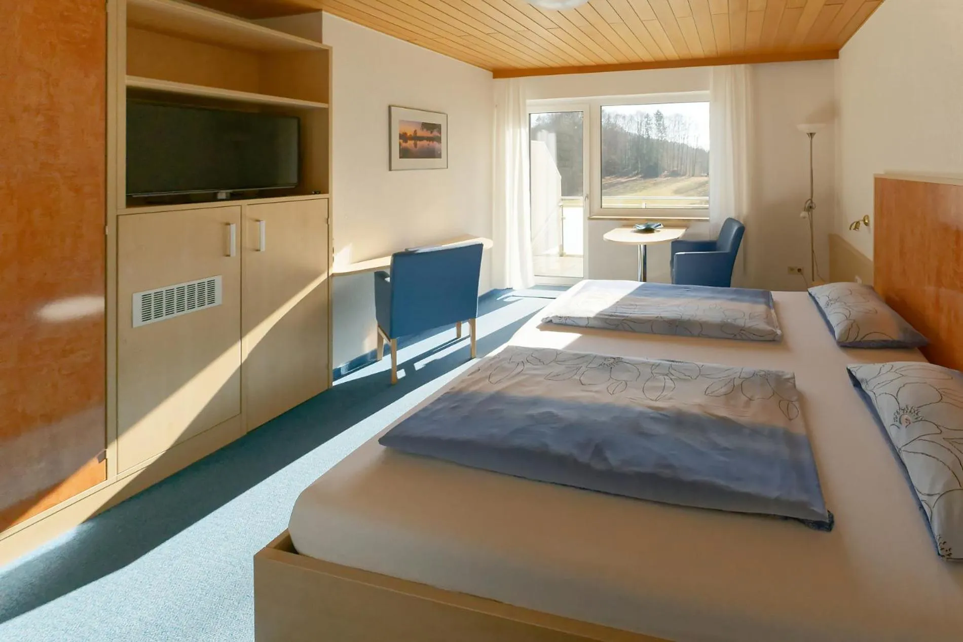 Bedroom, Bed in Gästehaus Brütting