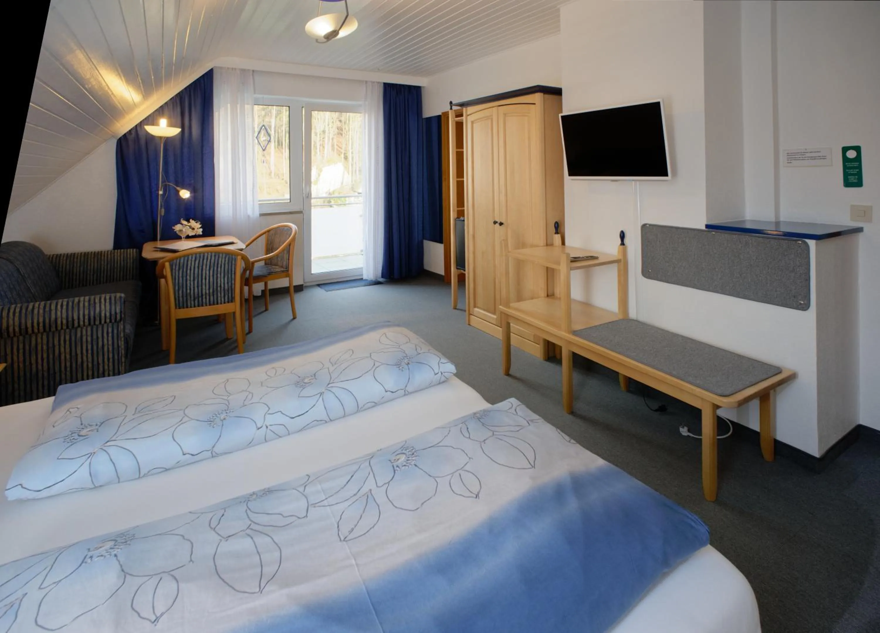 Bedroom, Bed in Gästehaus Brütting